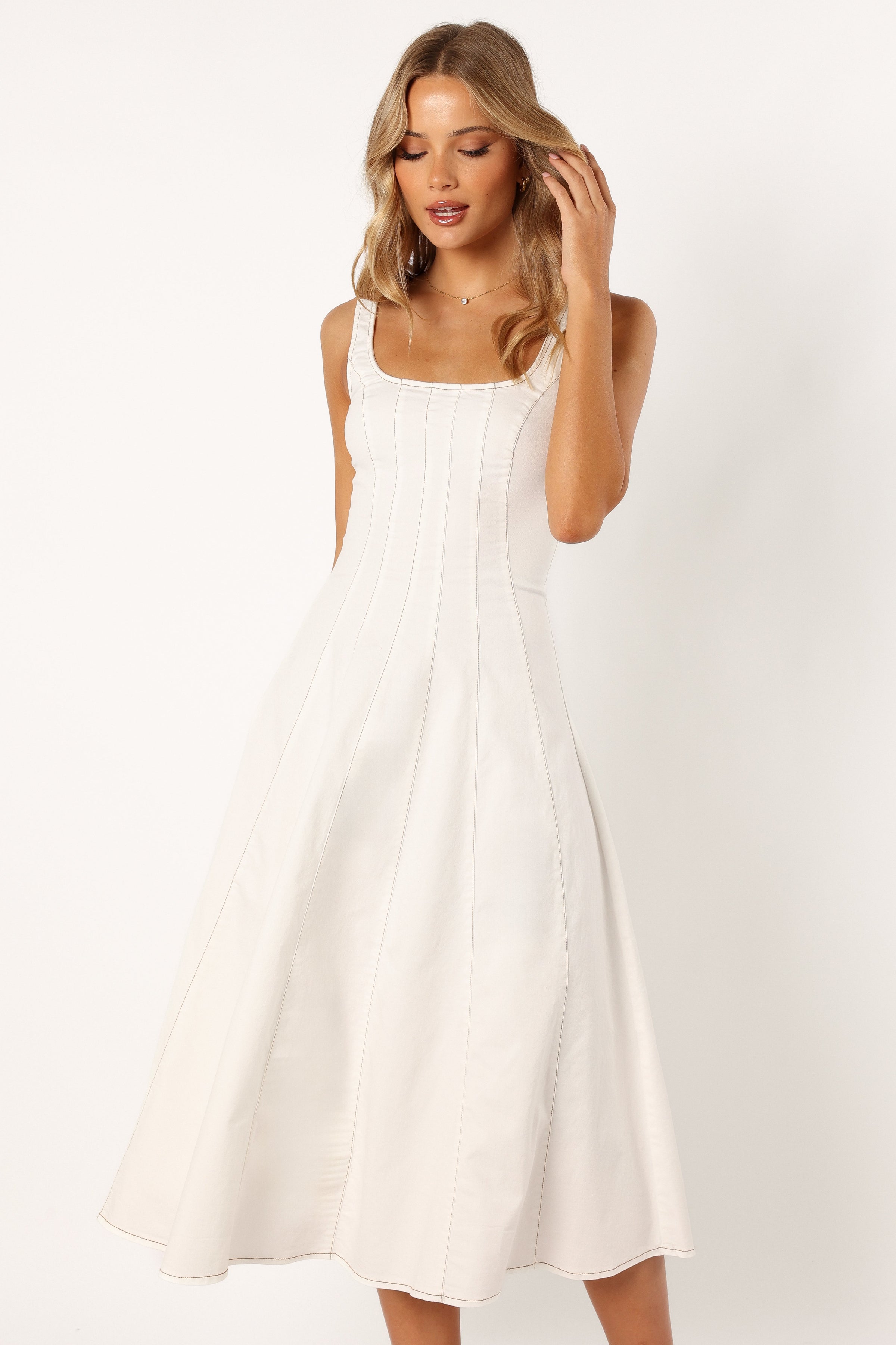 DRESSES @Una Midi Dress - White