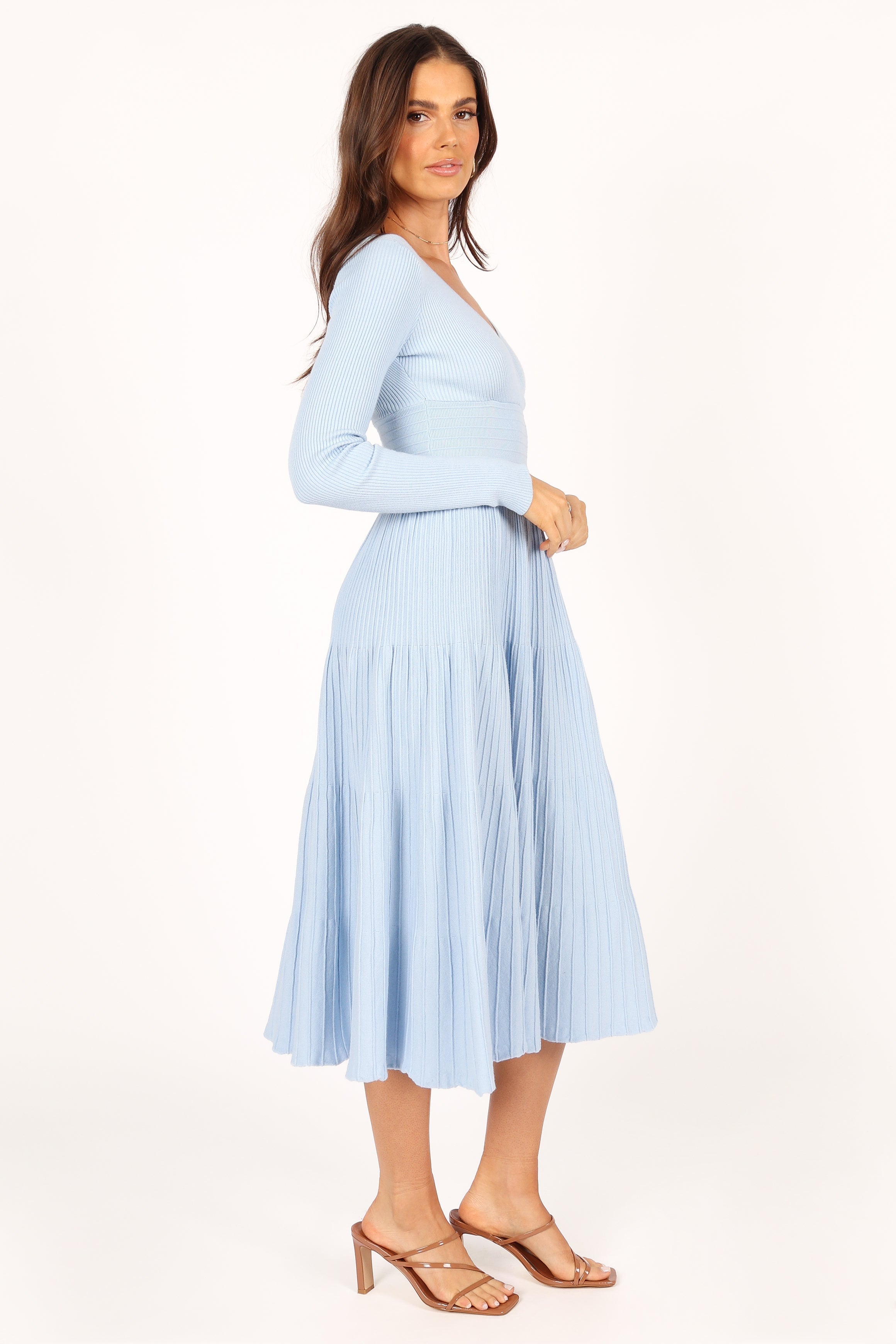 DRESSES @Violette Long Sleeve Midi Dress - Blue (waiting on bulk)