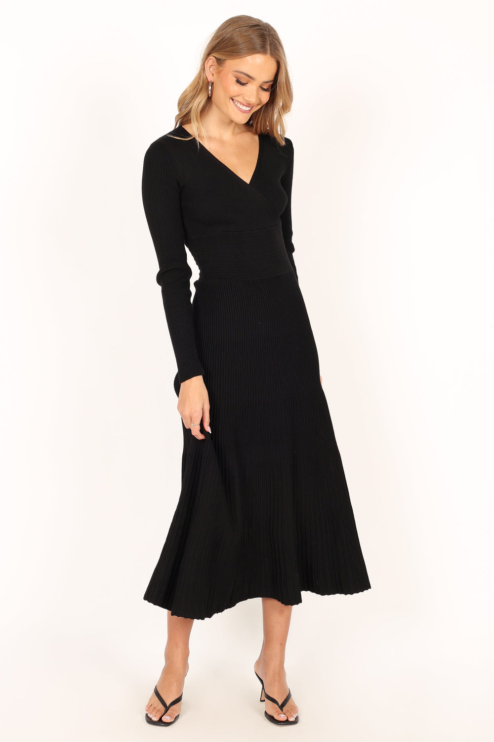 DRESSES @Vivi Longsleeve Midi Dress - Black