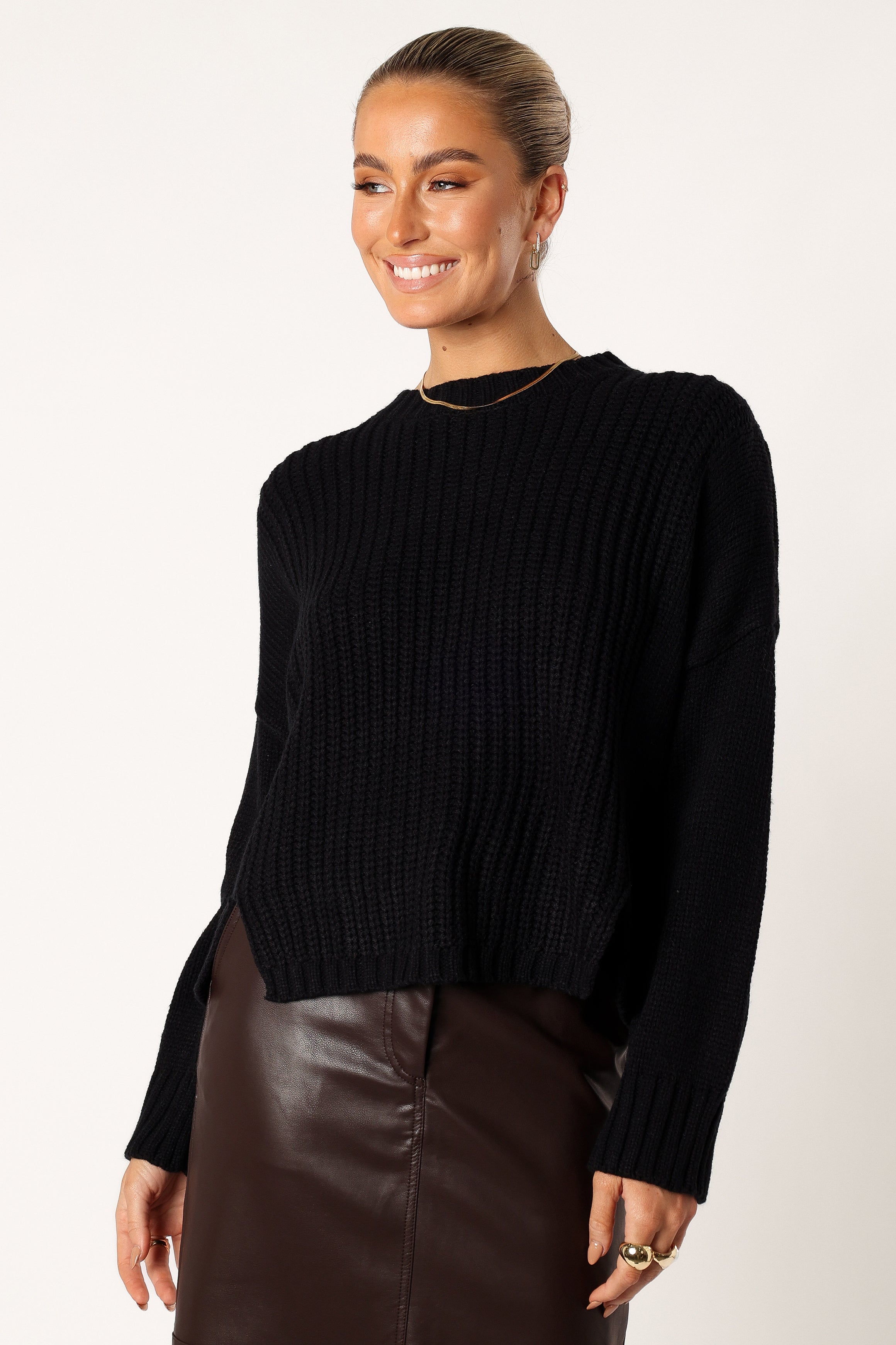 KNITWEAR @Arlette Textured Knit Sweater - Black
