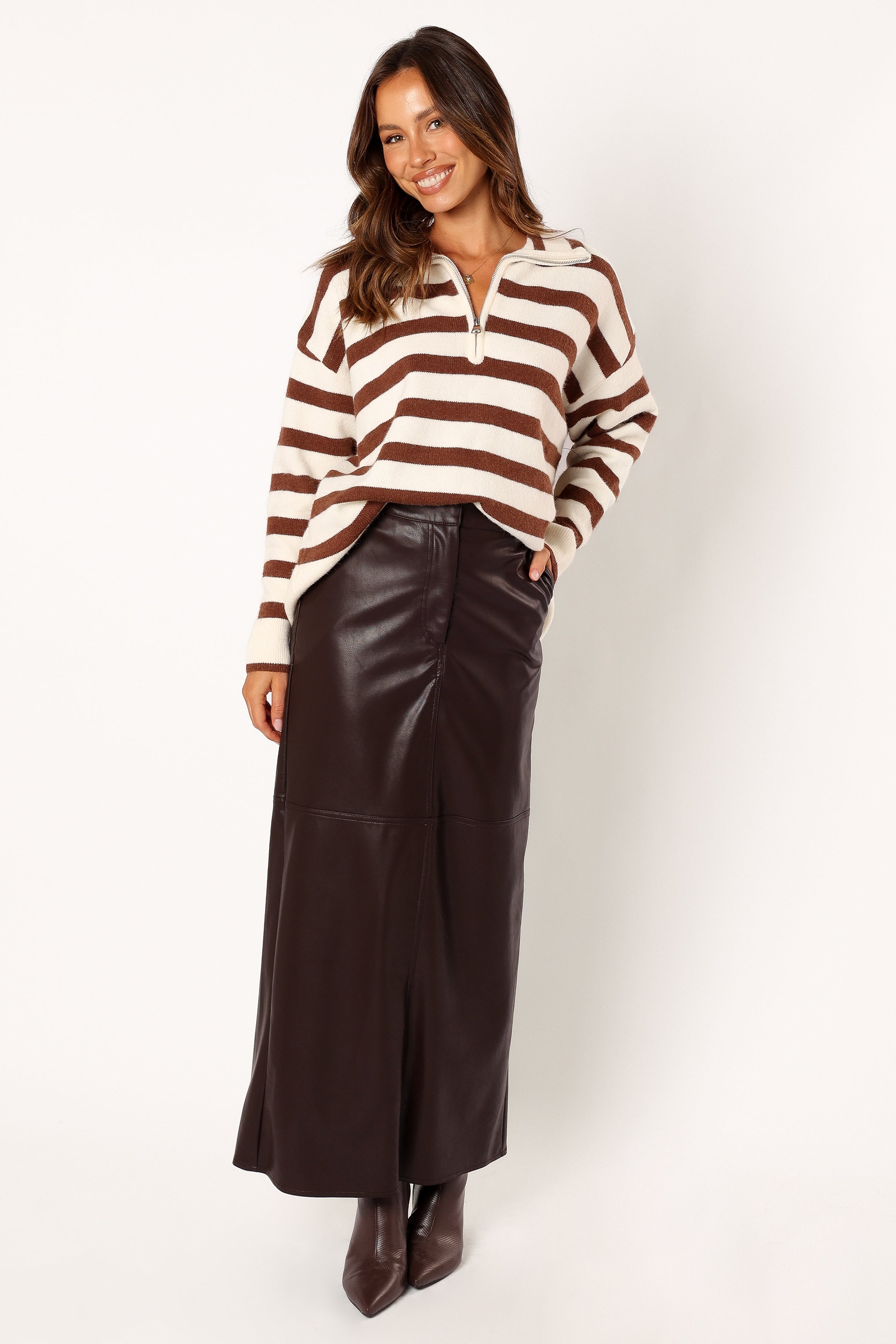 KNITWEAR @Artemis Oversized Quarter Zip Knit Sweater - Beige Brown