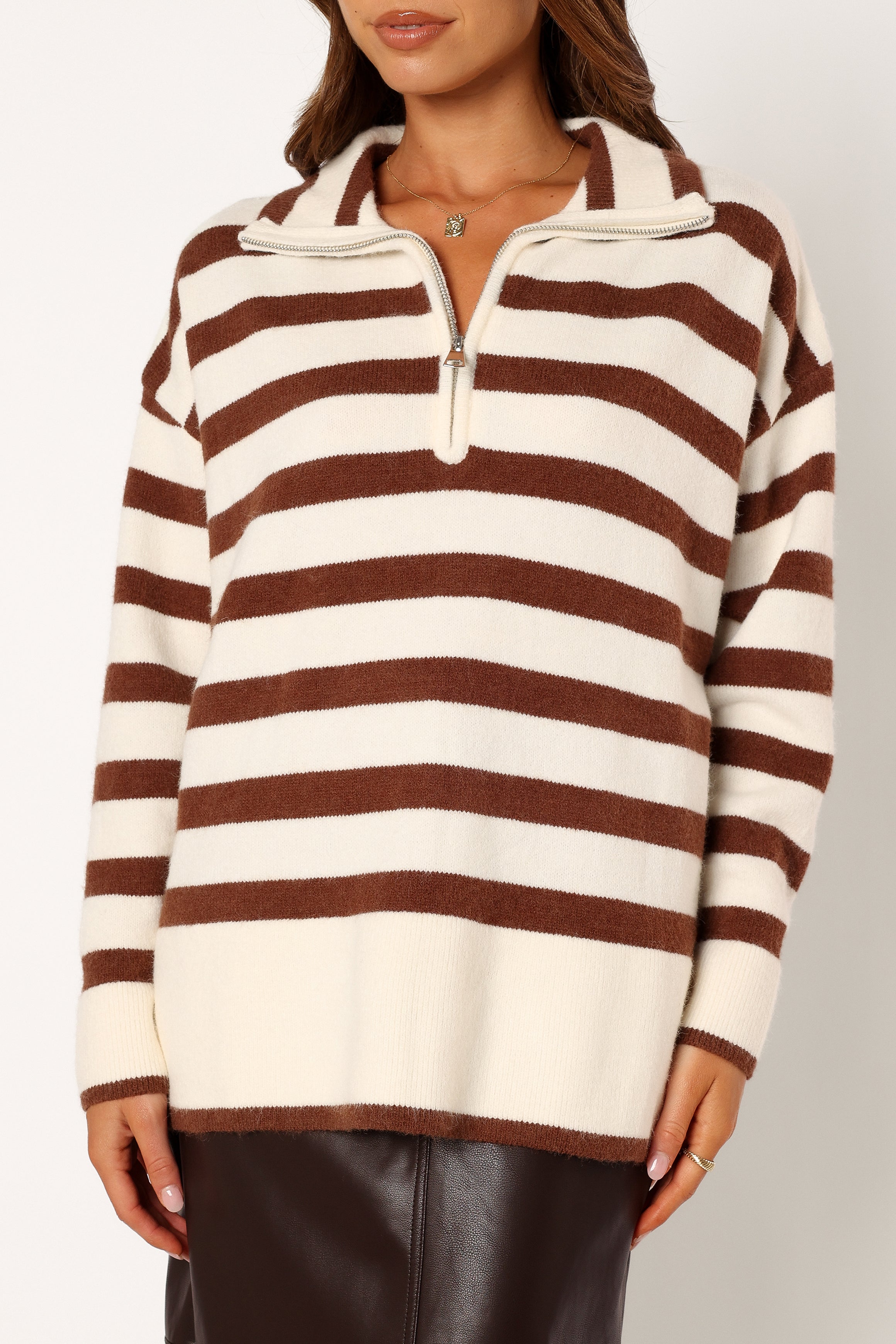 KNITWEAR @Artemis Oversized Quarter Zip Knit Sweater - Beige Brown