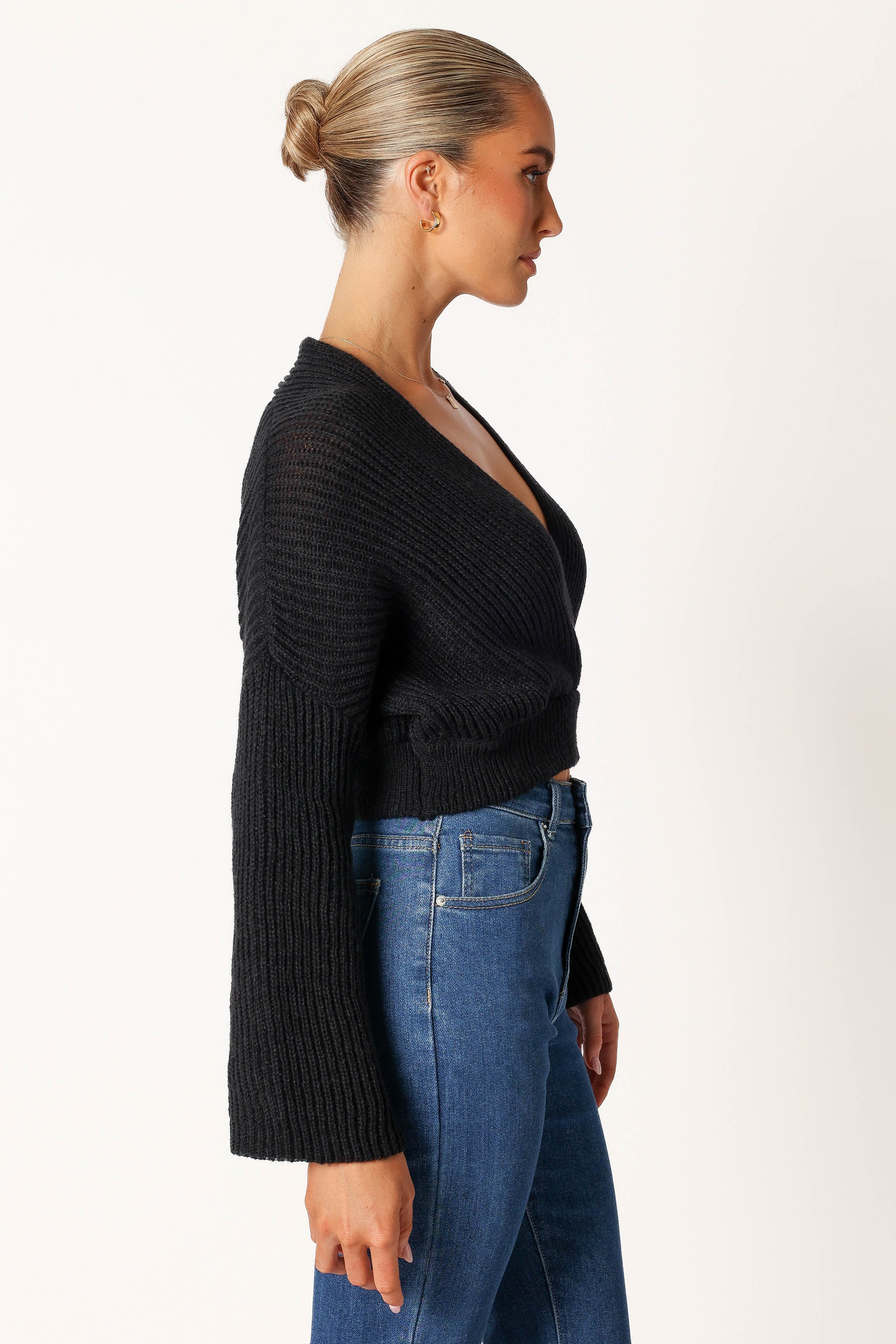 KNITWEAR @Brinley Crop Knit Sweater - Black
