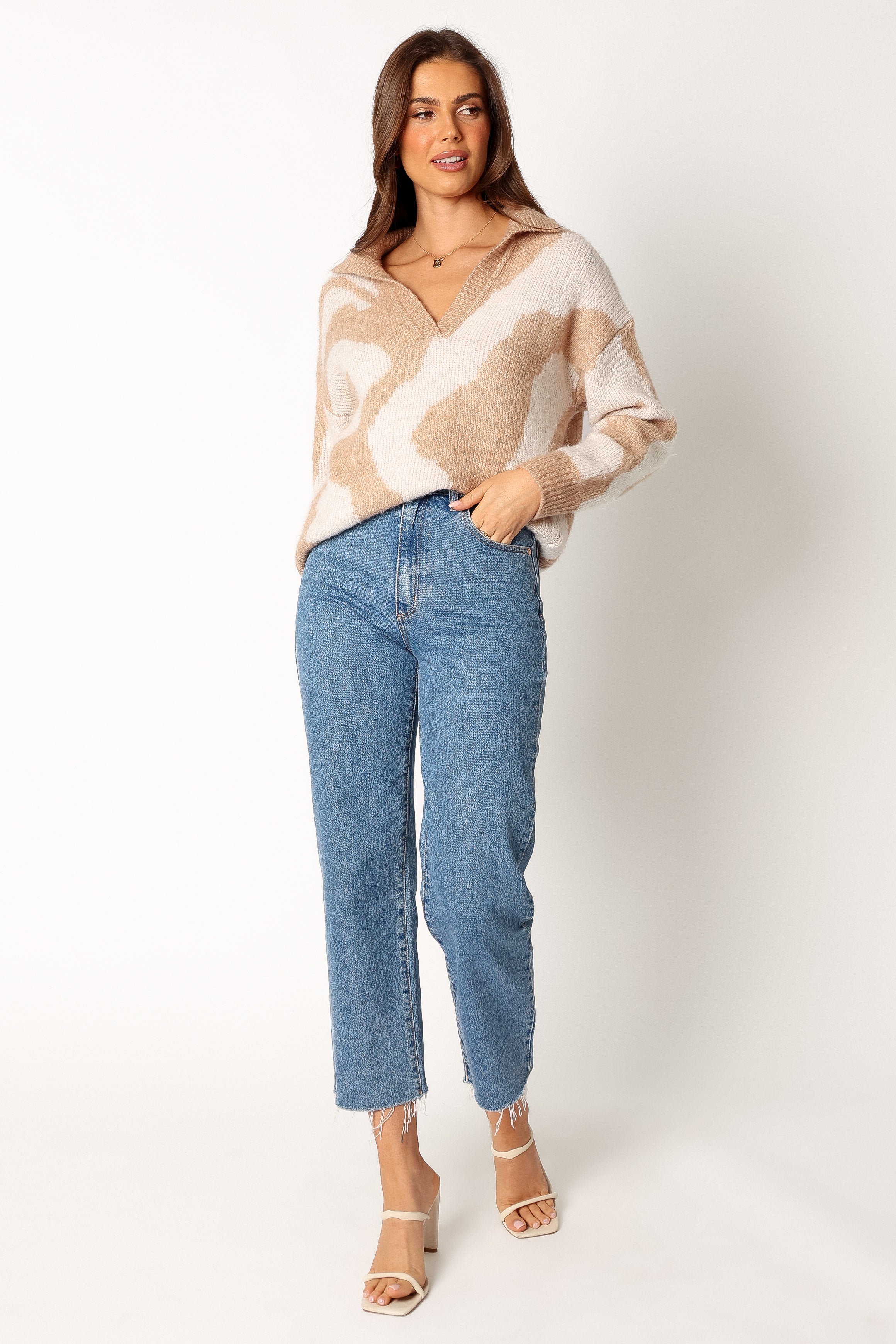 KNITWEAR @Elliana Collar Vneck Knit Sweater - Beige White