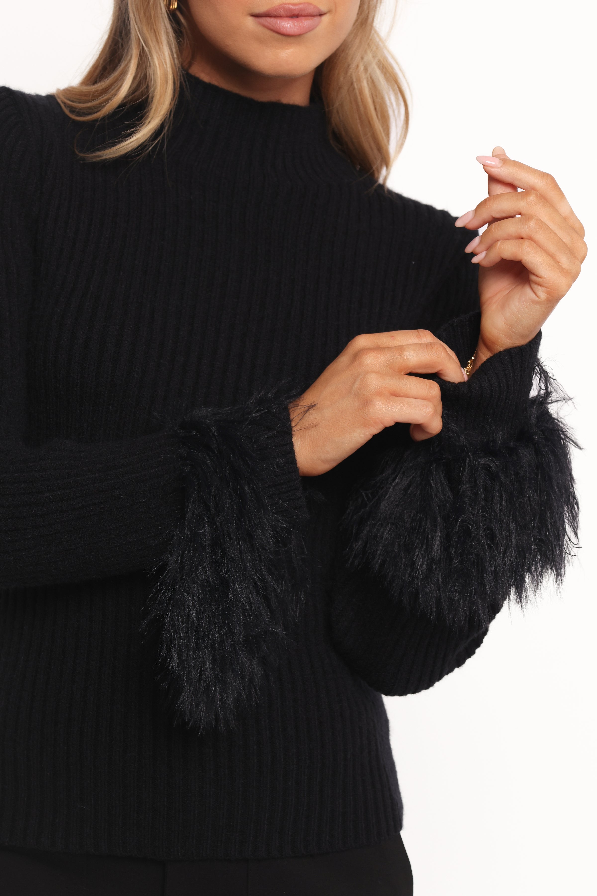 KNITWEAR Fame Crewneck Feather Sleeve Knit Sweater - Black