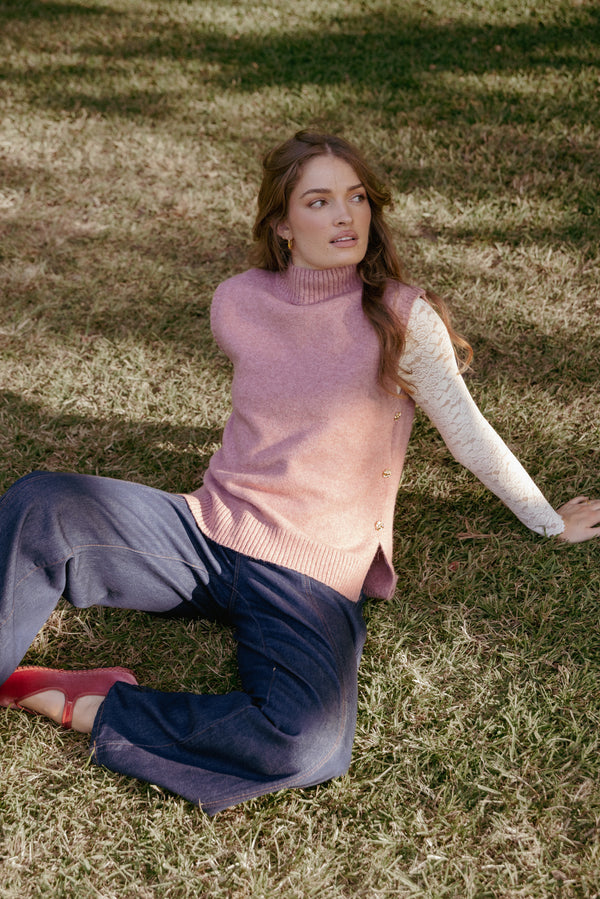 KNITWEAR Freydis Side Button Sweater Top - Rose