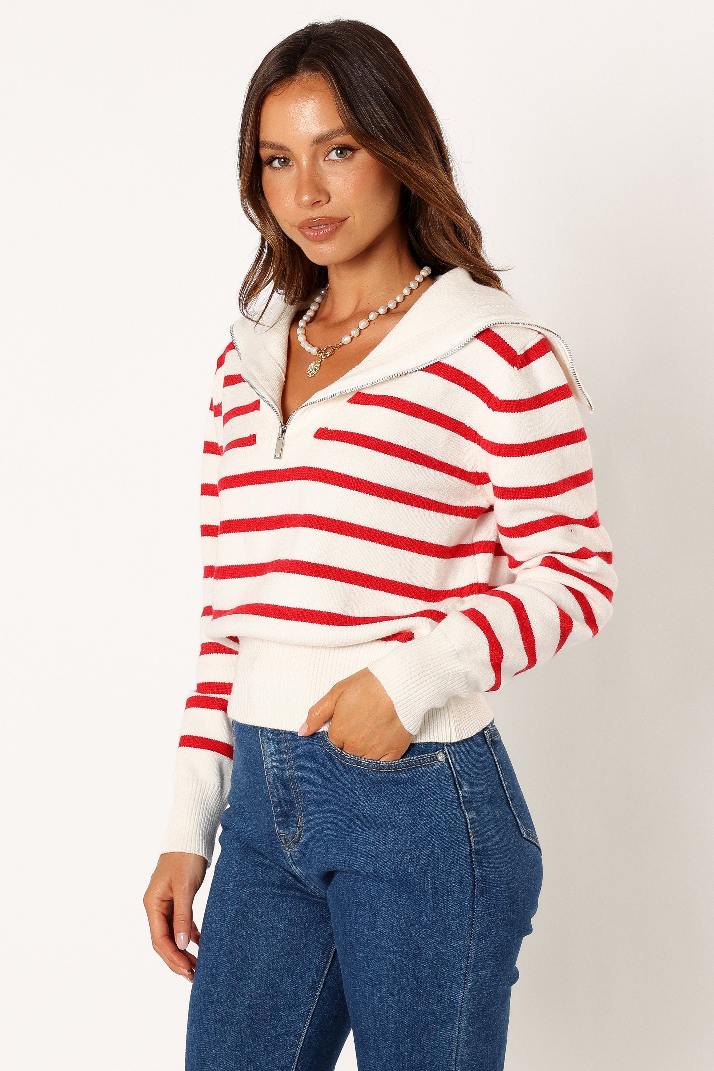 KNITWEAR @Guinevere Striped Quarter Zip - White Red