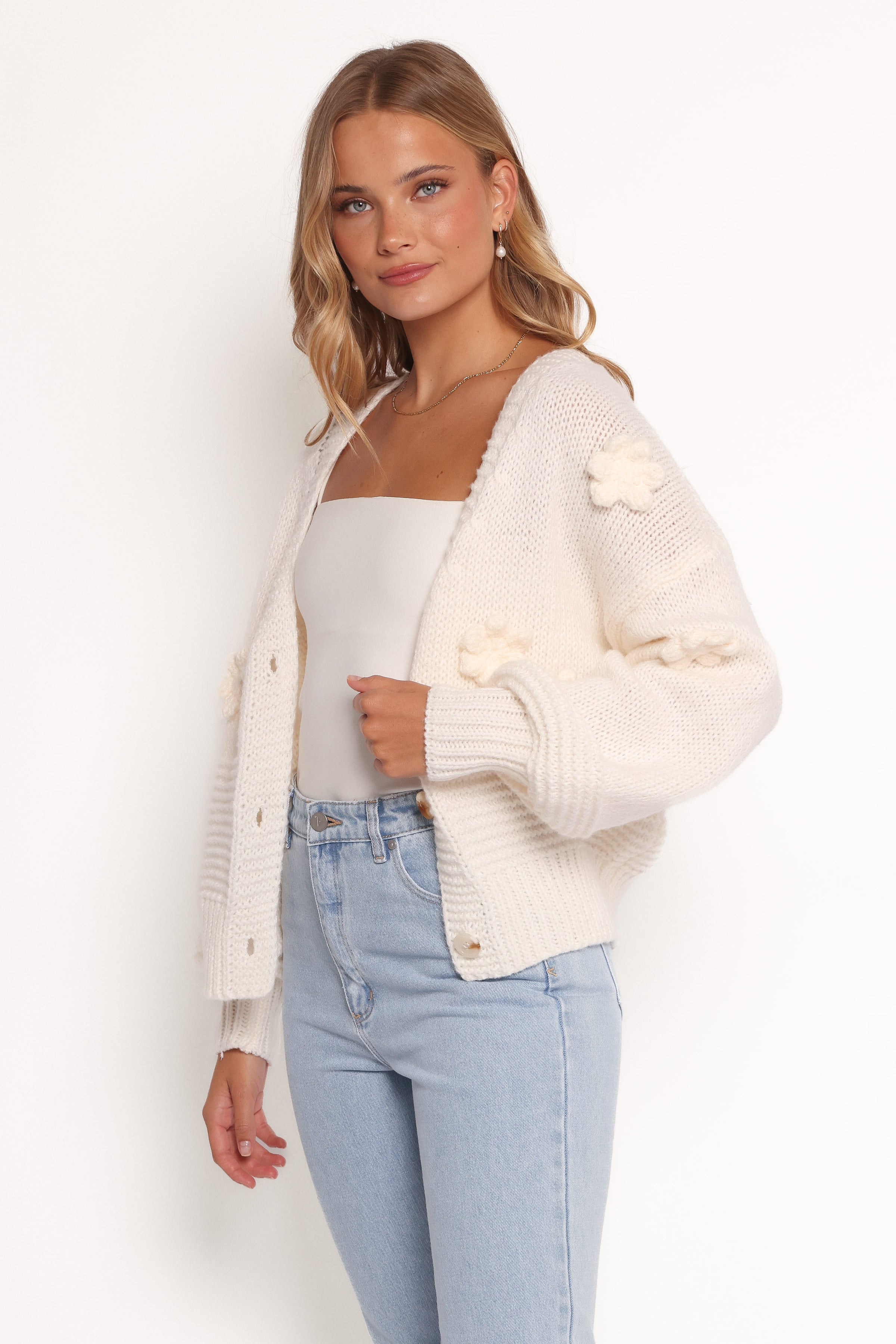KNITWEAR Harlee Flower Cardigan - White
