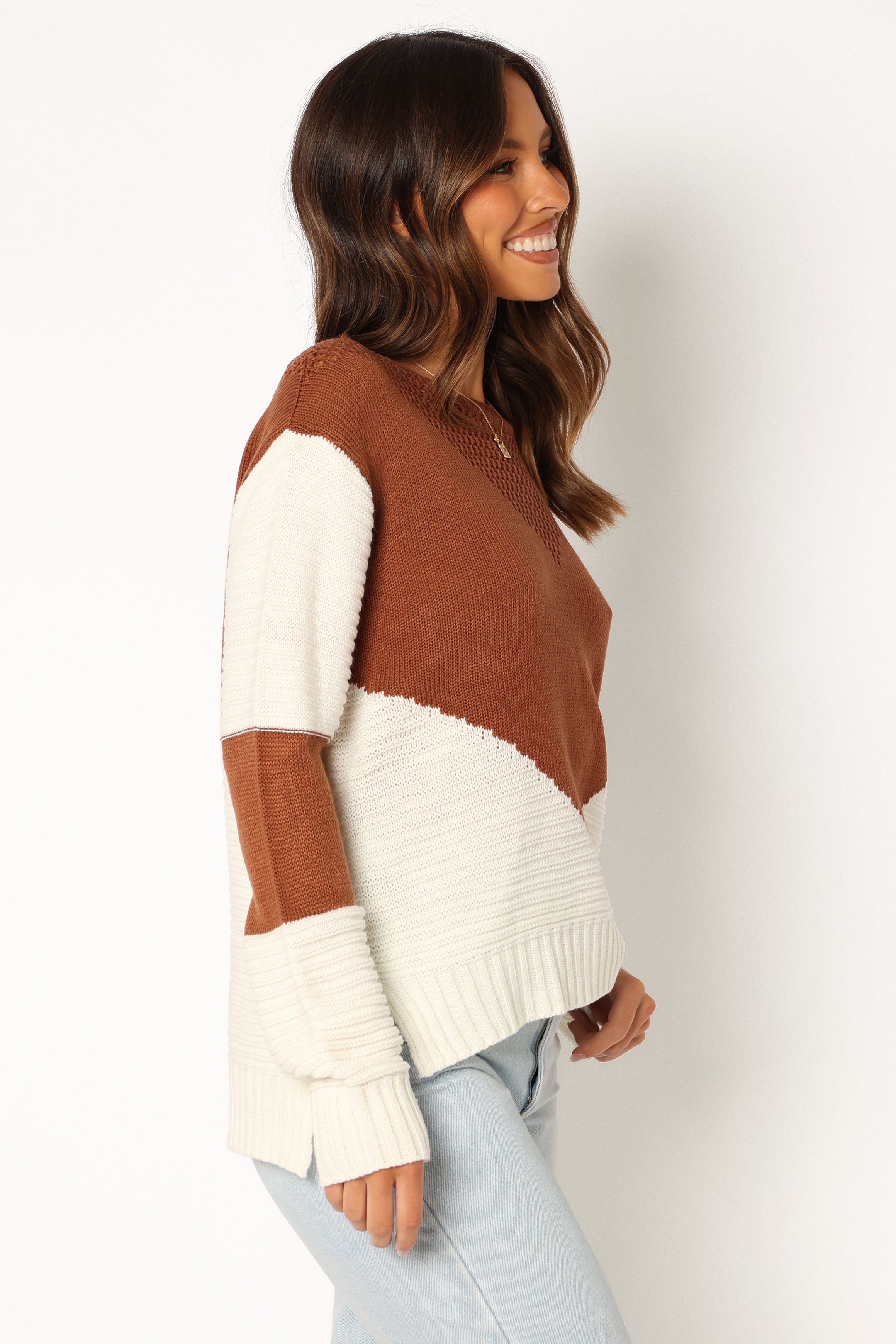 KNITWEAR @Lauryn Knit Sweater - Ivory/Camel