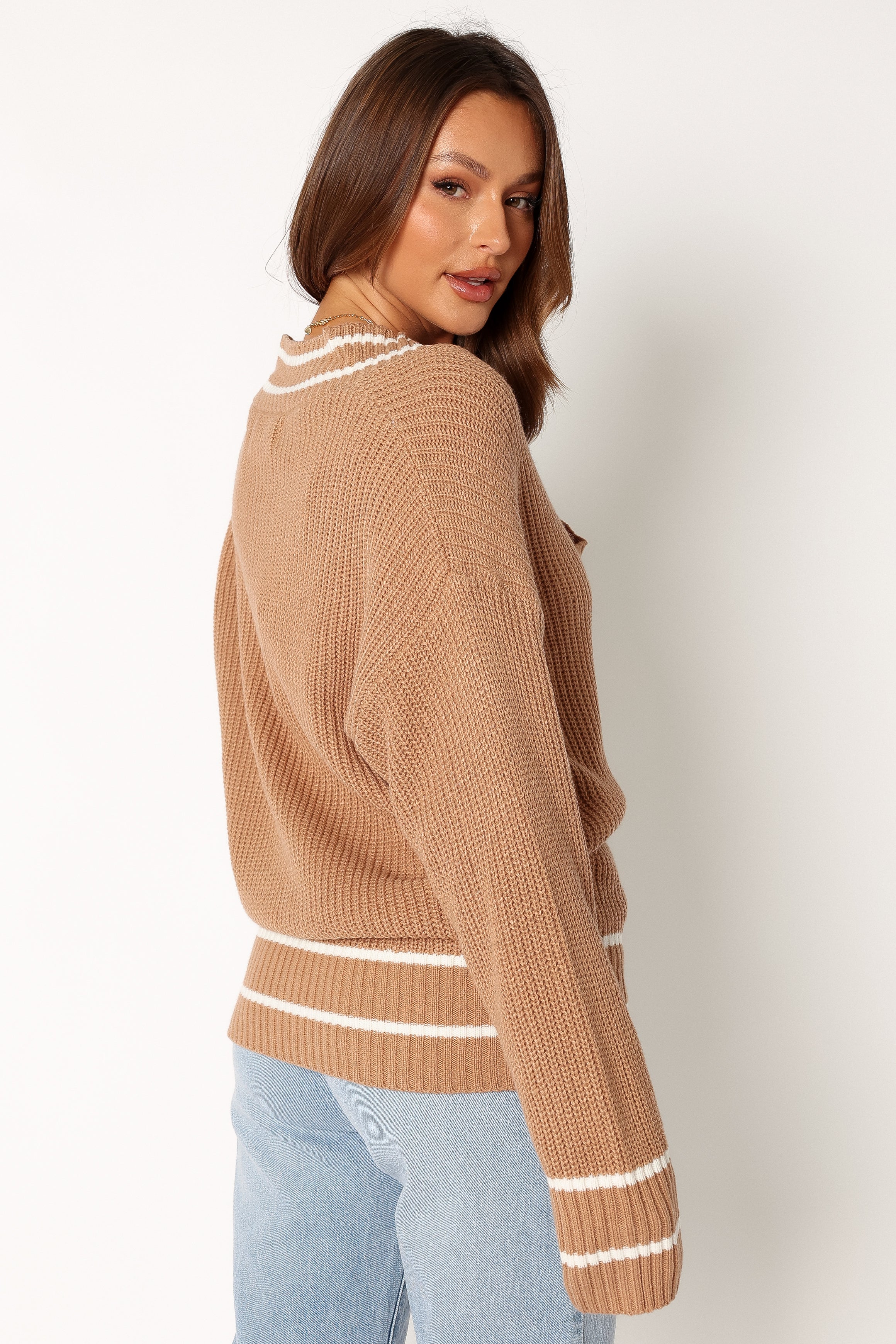 KNITWEAR @Leanna Vneck Knit Sweater - Taupe