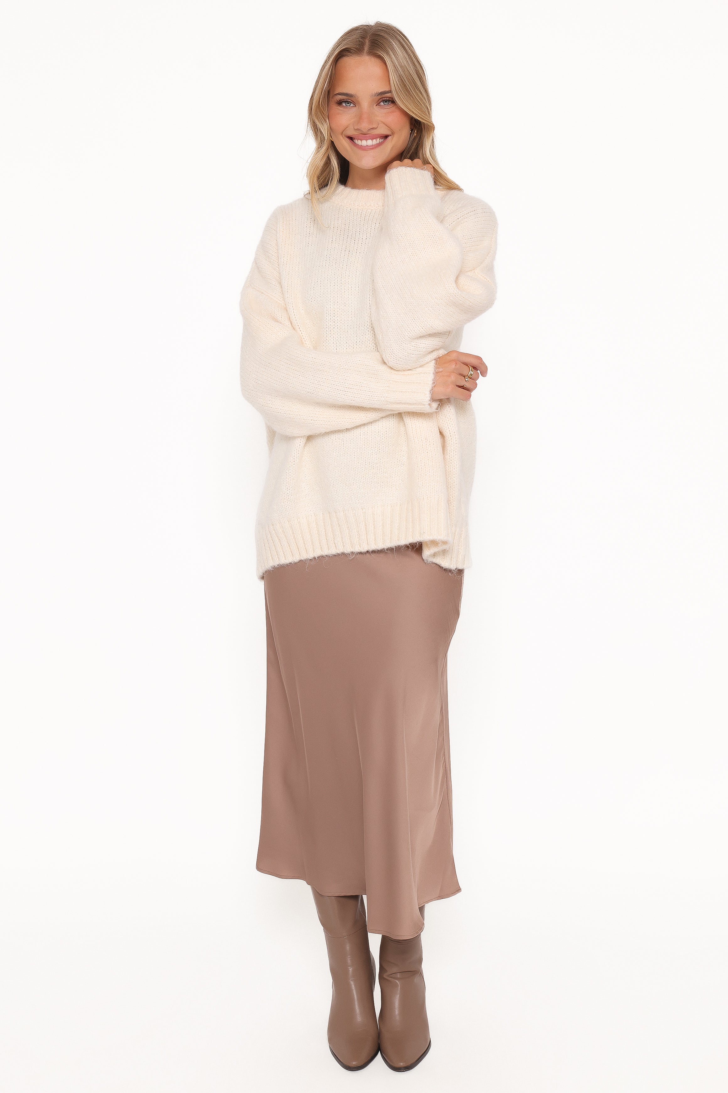 KNITWEAR Lloyd Oversized Crew Knit Sweater - Cream