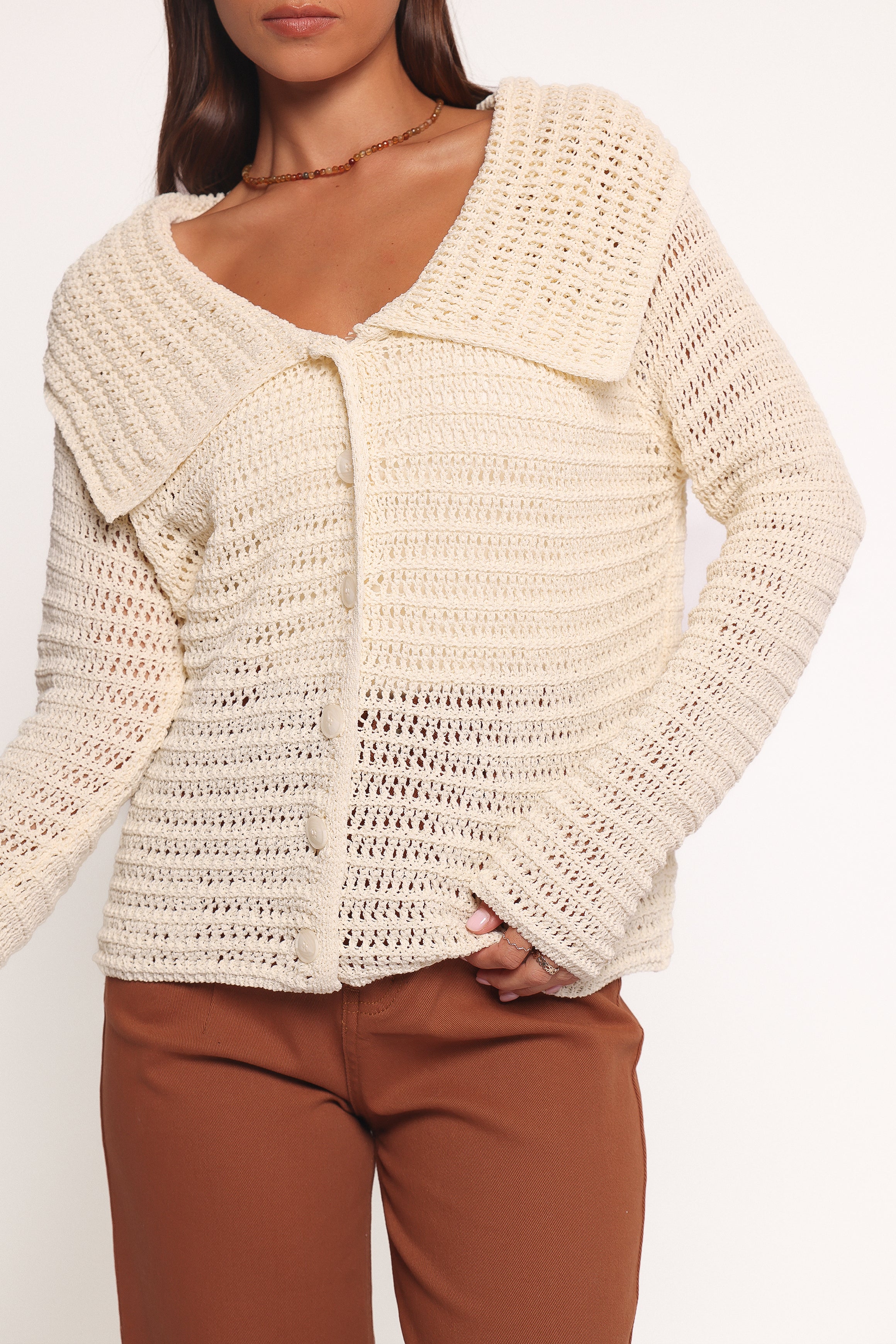 KNITWEAR Lyra Large Collar Cardigan - White