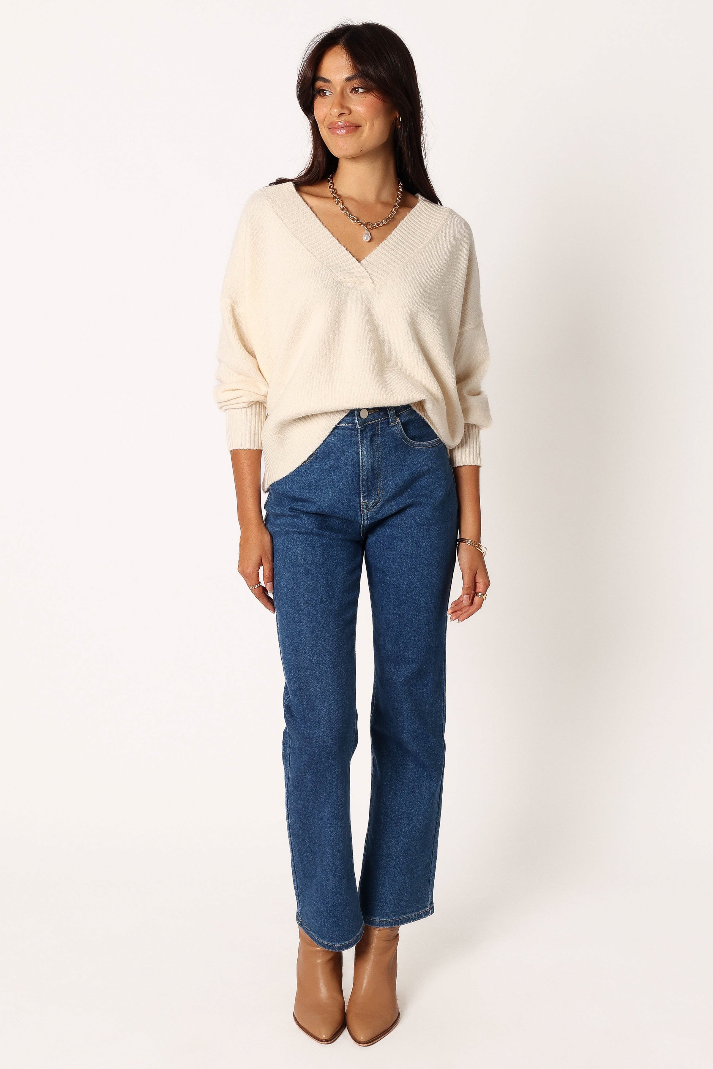 KNITWEAR @Palmer Vneck Knit Sweater - Cream