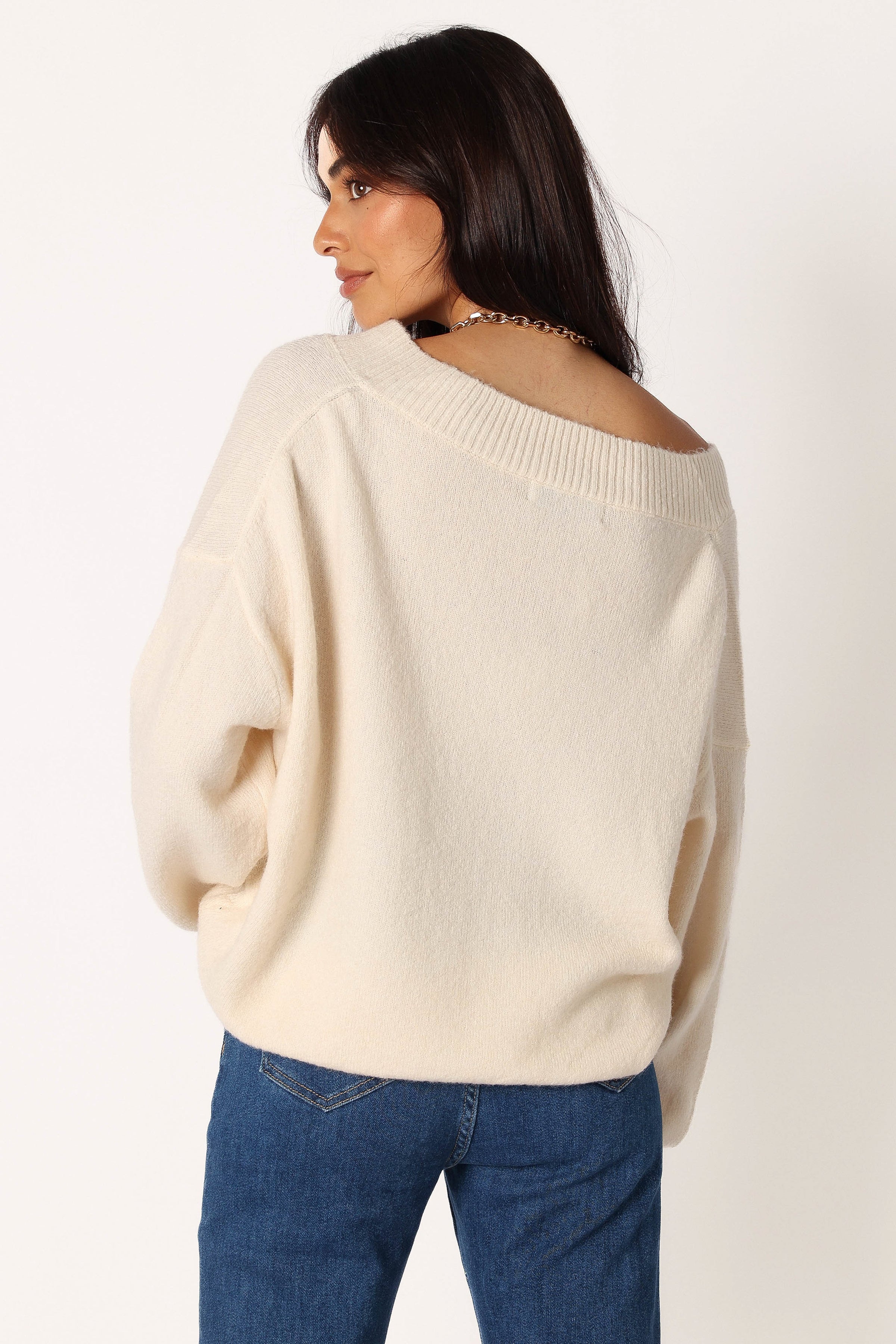 KNITWEAR @Palmer Vneck Knit Sweater - Cream