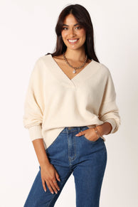 KNITWEAR @Palmer Vneck Knit Sweater - Cream