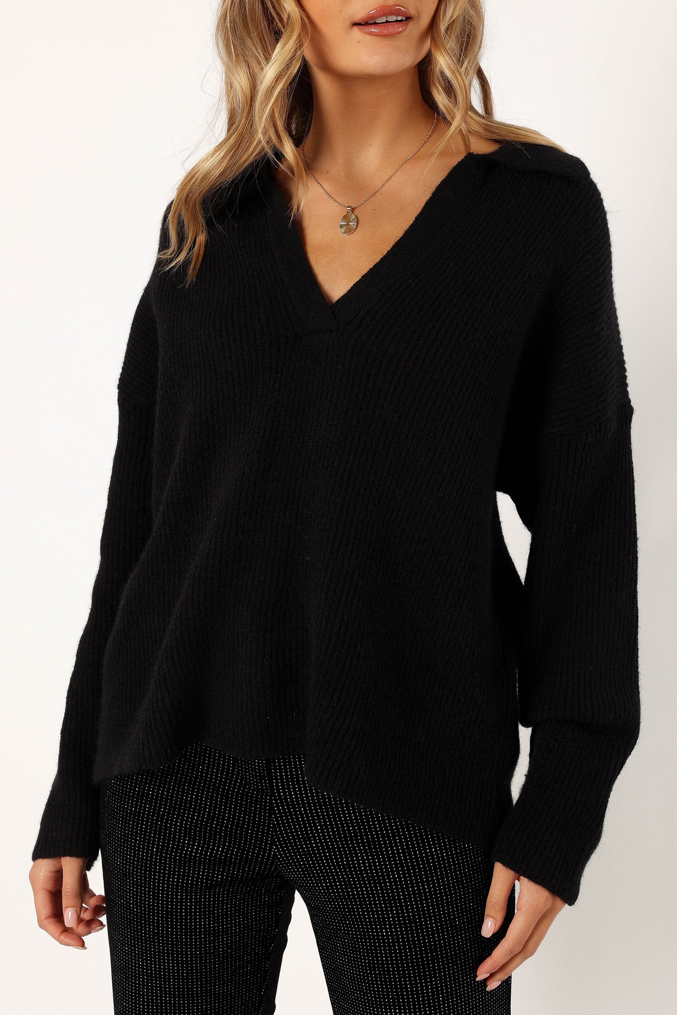 KNITWEAR Zala Vneck Collar Knit Sweater - Black