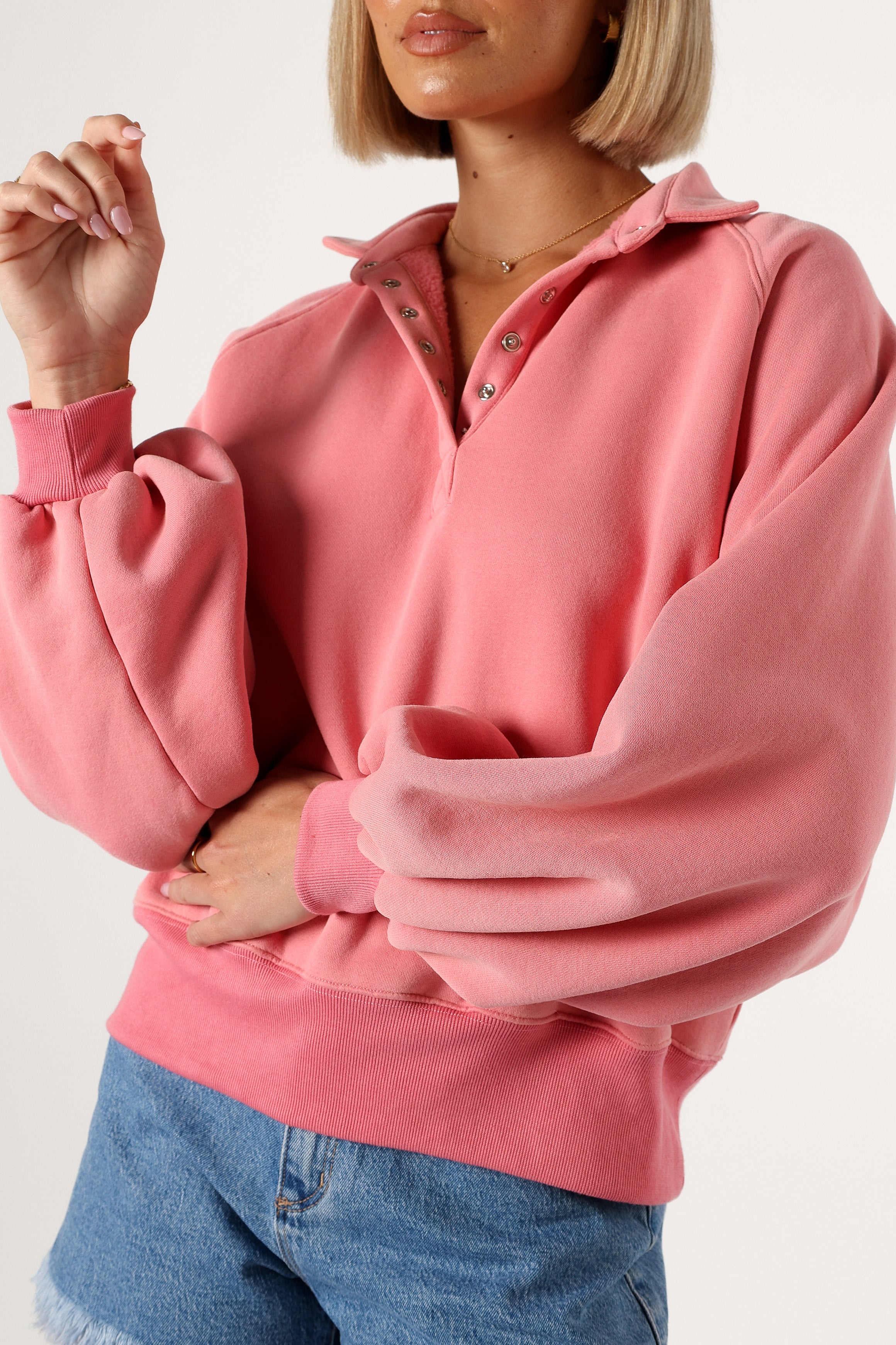 OUTERWEAR @Adeline Snap Quarter Neck Sweatshirt - Pink