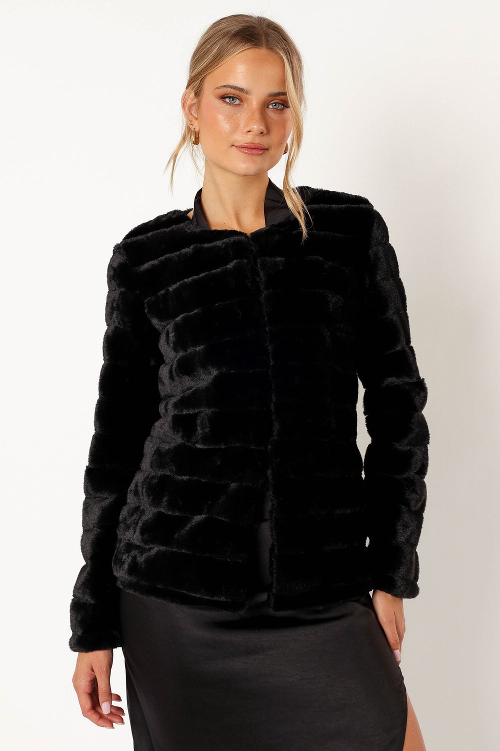OUTERWEAR @Aylin Channel Faux Fur Jacket - Black (waiting on bulk)