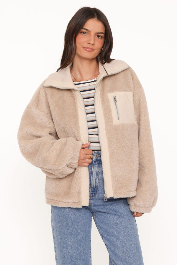 OUTERWEAR Branda Sherpa Zip Up Jacket - Beige
