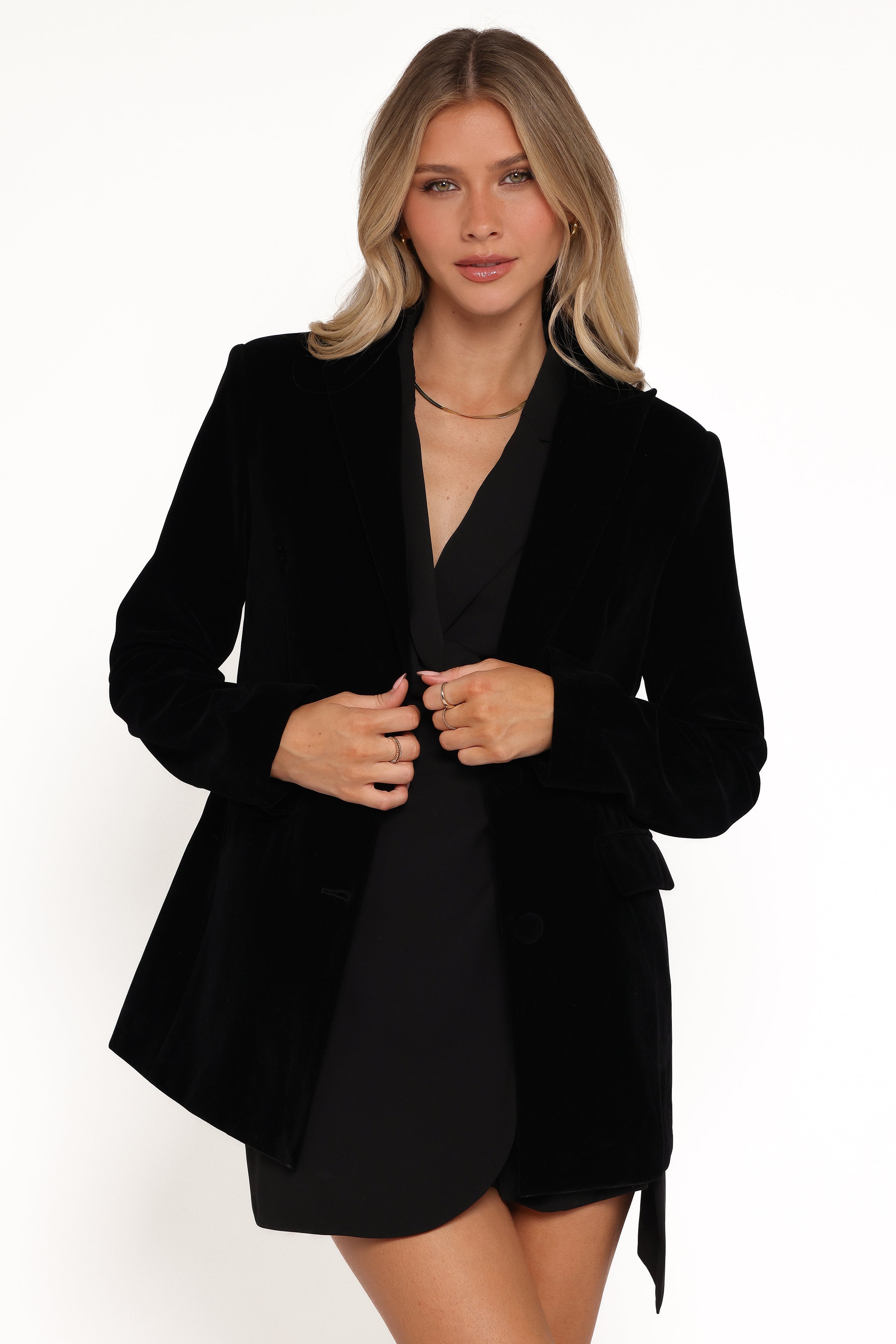 OUTERWEAR Clive Velvet Blazer - Black