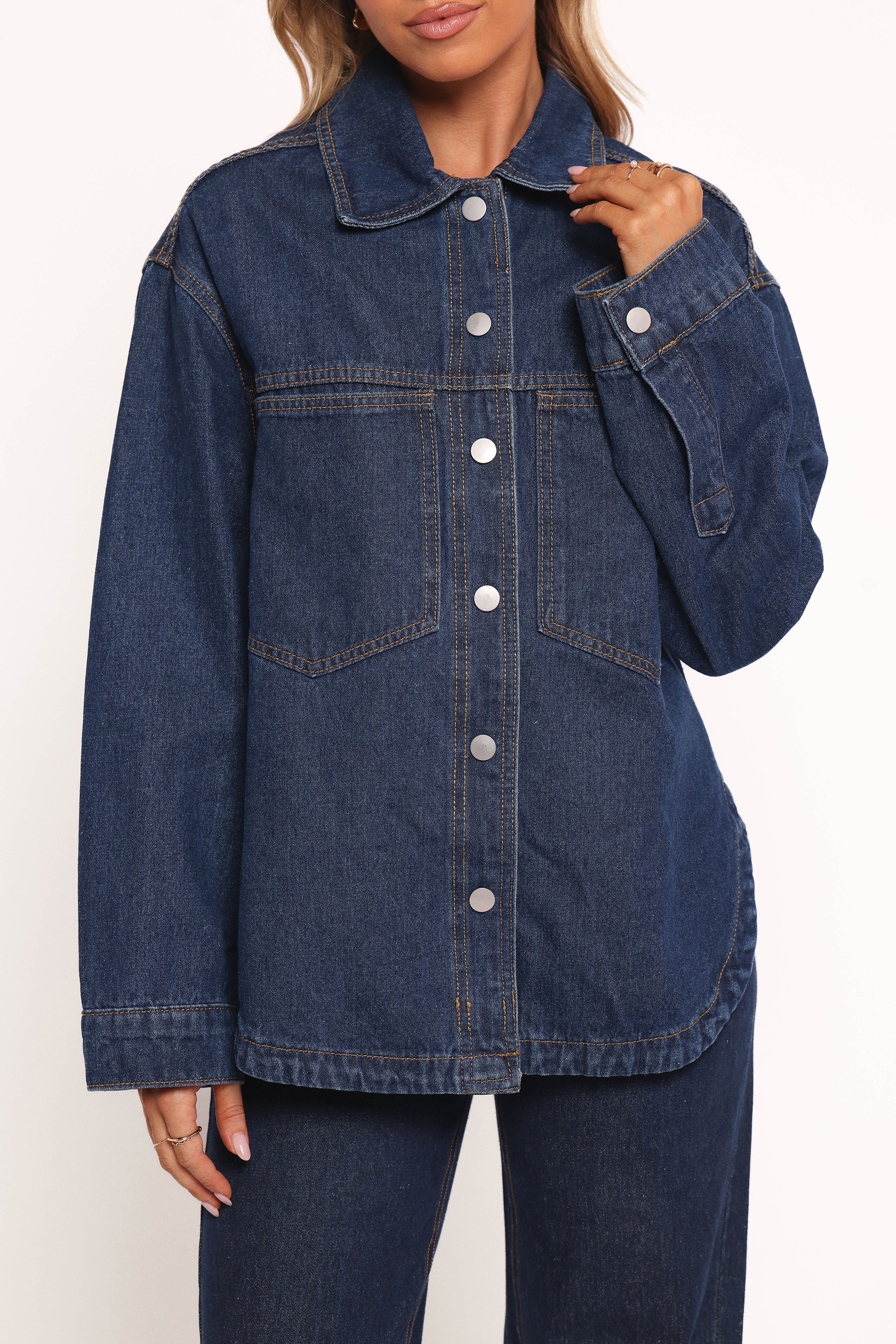 OUTERWEAR Dede Denim Shacket - Denim