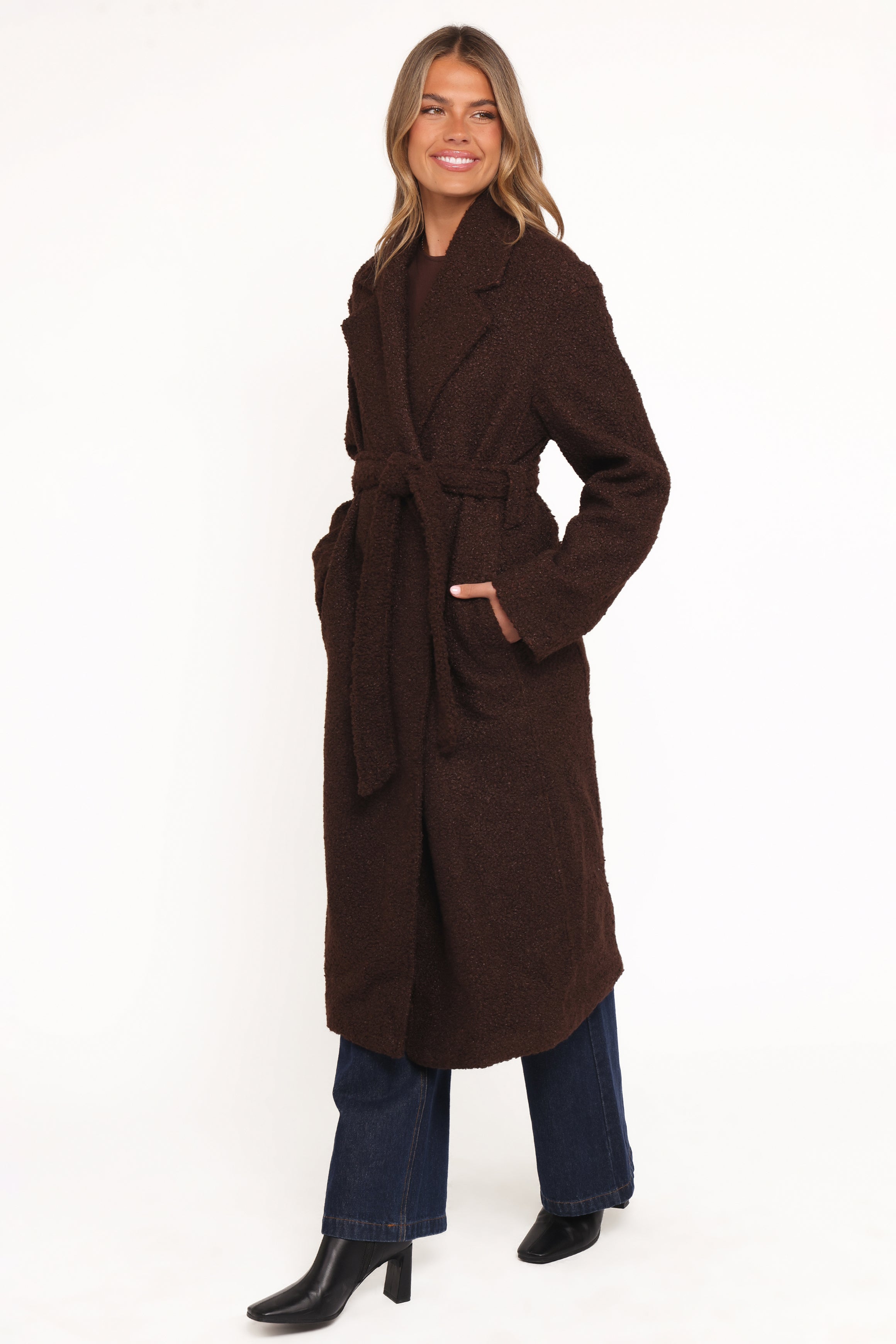 OUTERWEAR Goodie Shearling Coat - Chocolate