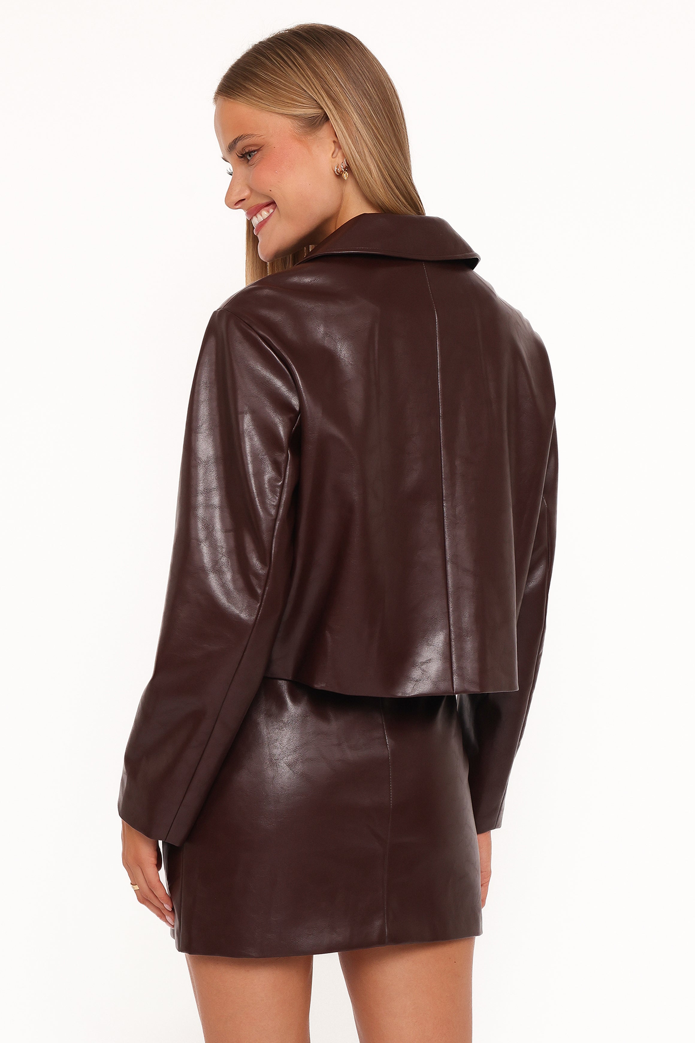 OUTERWEAR Haylie Crop Faux Leather Jacket - Burgundy