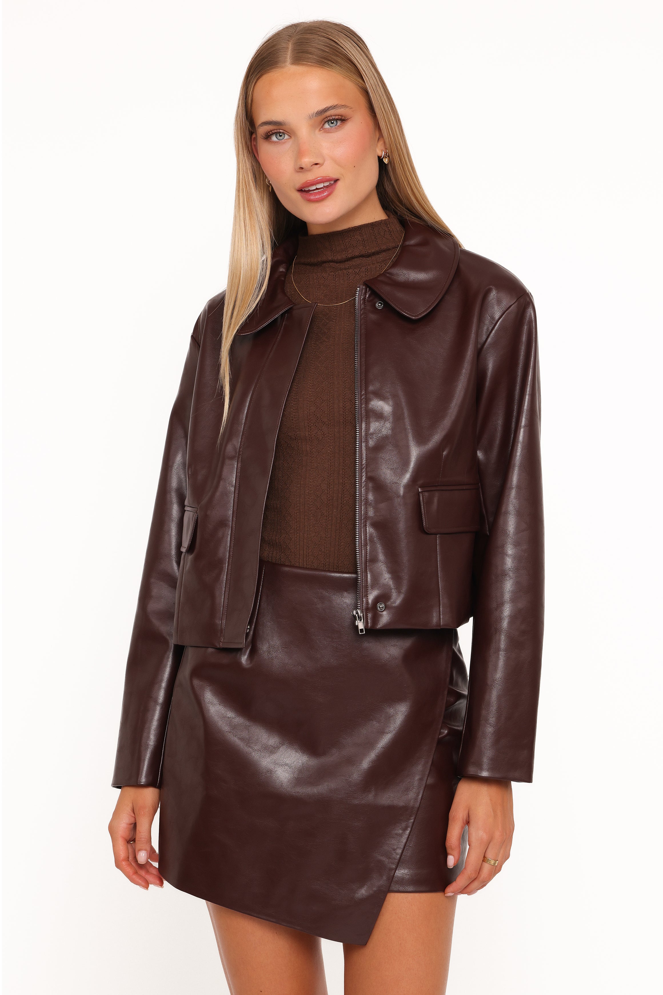OUTERWEAR Haylie Crop Faux Leather Jacket - Burgundy