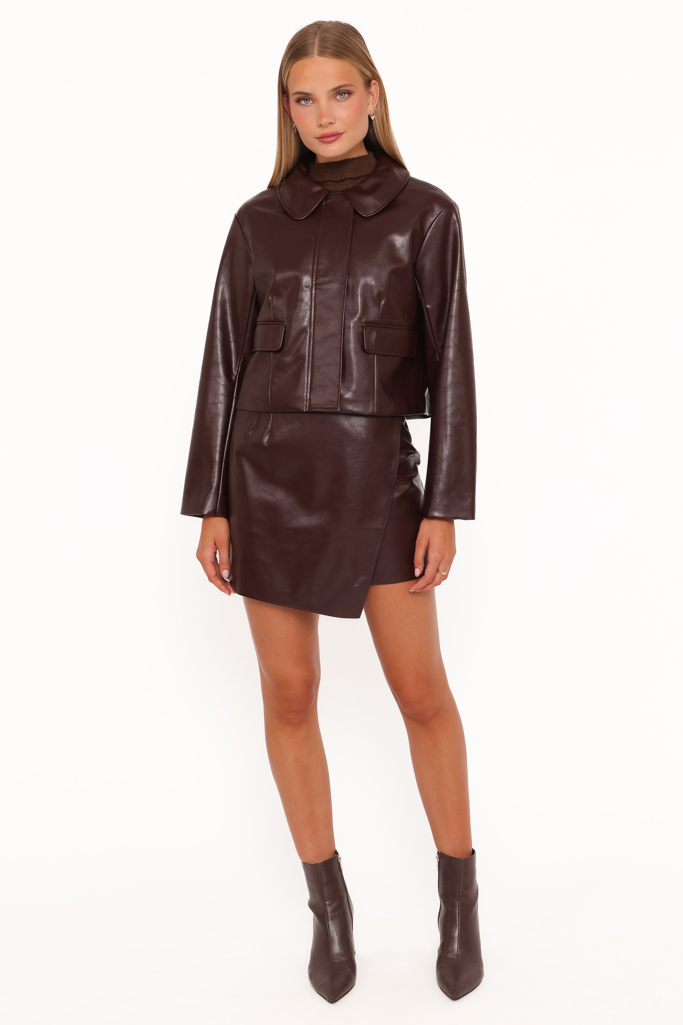 OUTERWEAR Haylie Crop Faux Leather Jacket - Burgundy