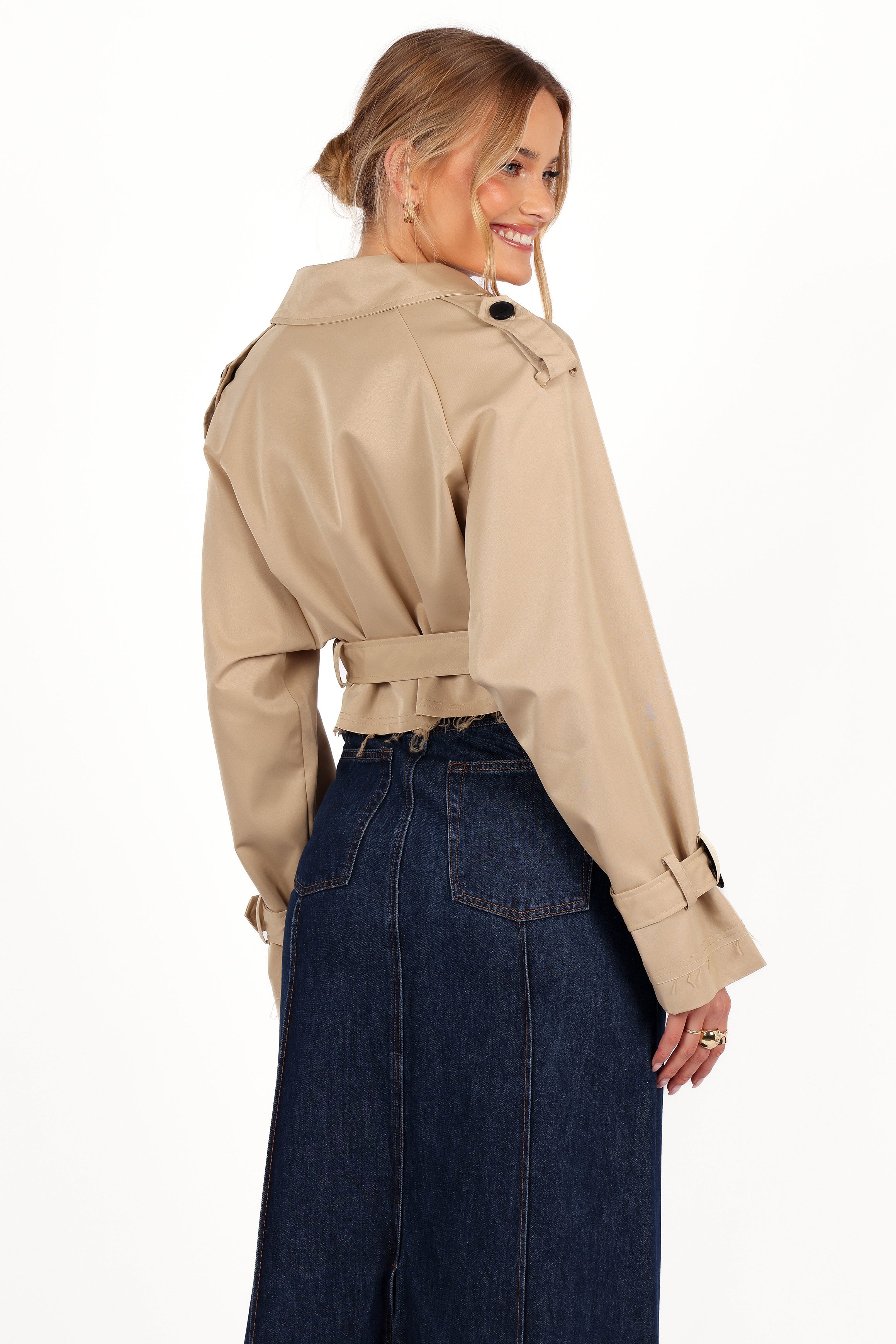OUTERWEAR Izzi Crop Trench Jacket - Tan