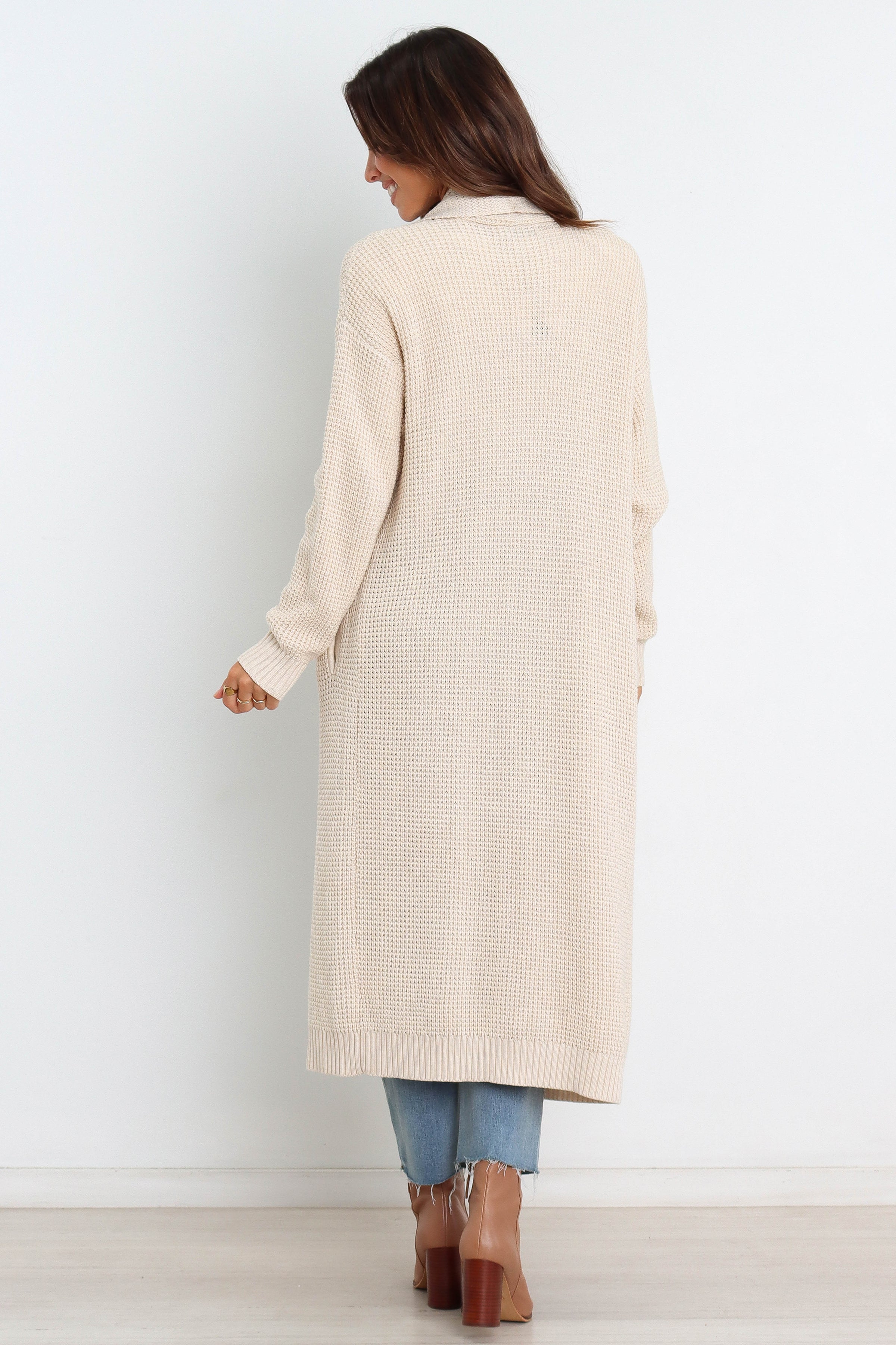 OUTERWEAR @Lagos Cardigan - Cream