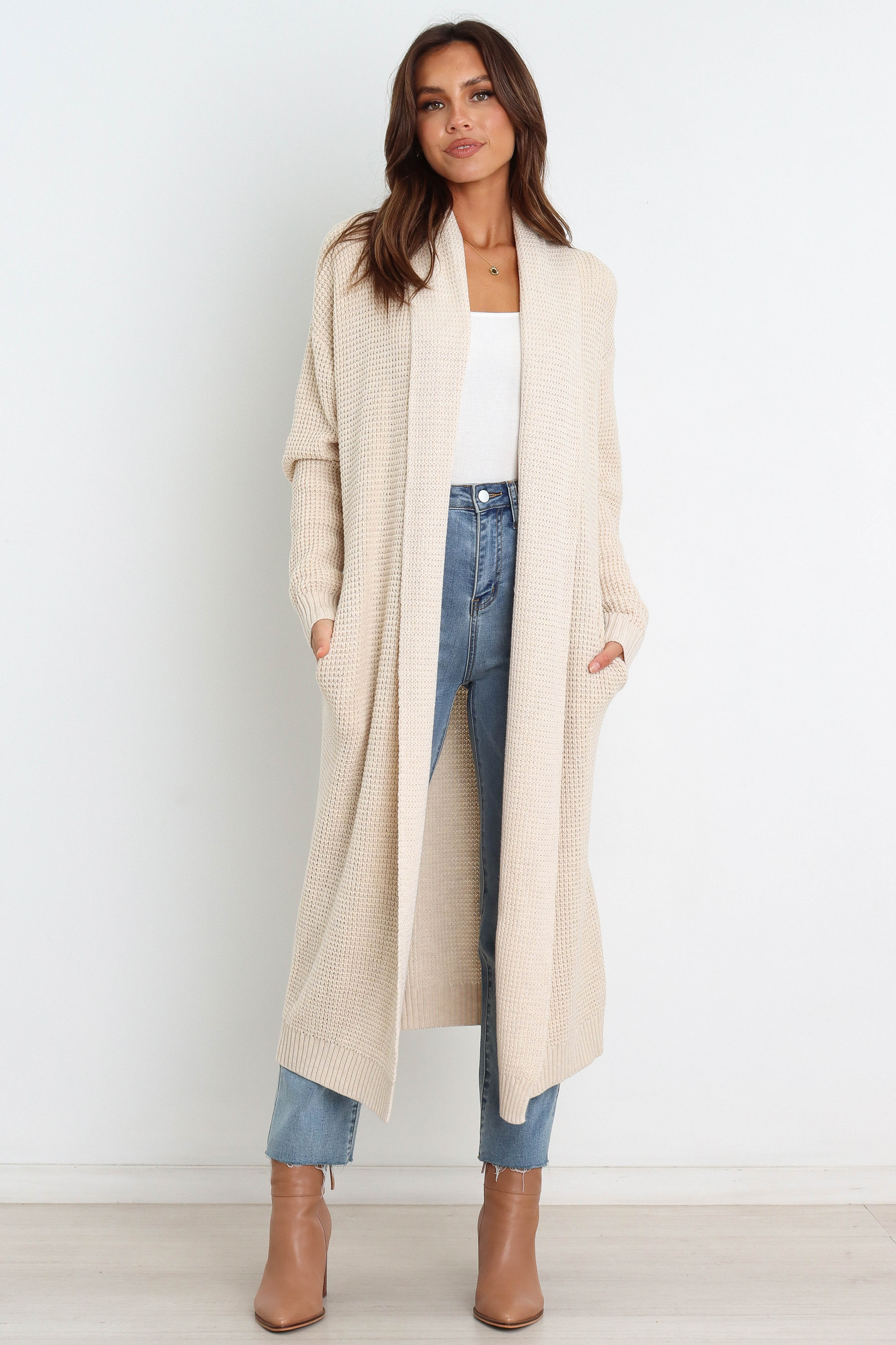 OUTERWEAR @Lagos Cardigan - Cream
