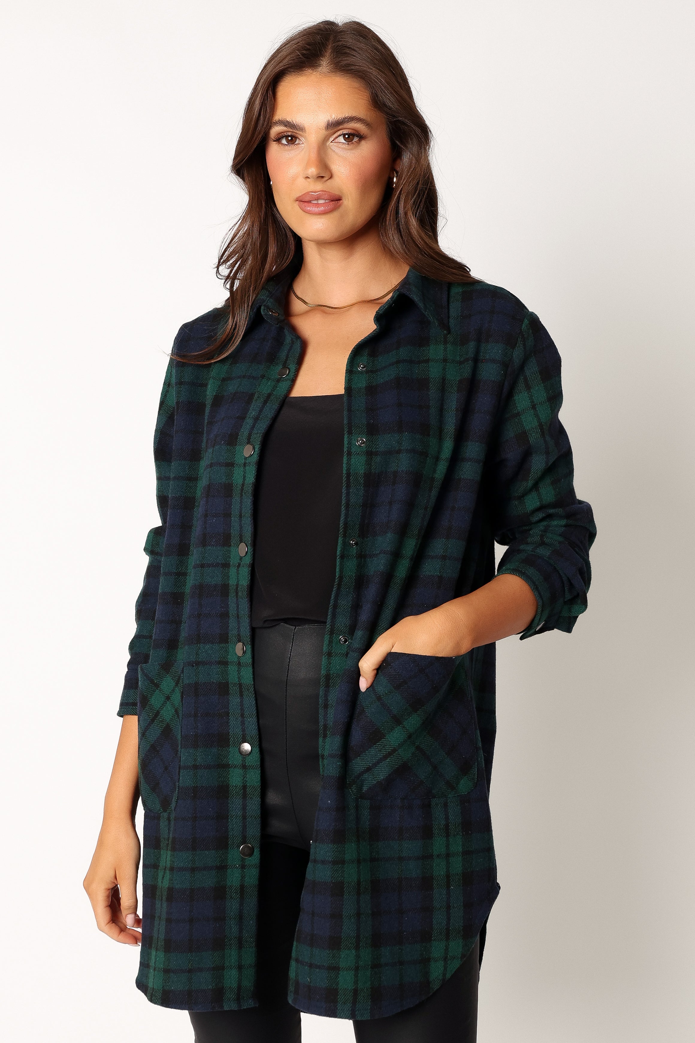 OUTERWEAR @Lilith Plaid Shacket - Hunter Green