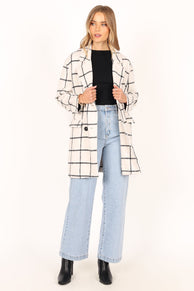 OUTERWEAR @Lissandra Coat - White