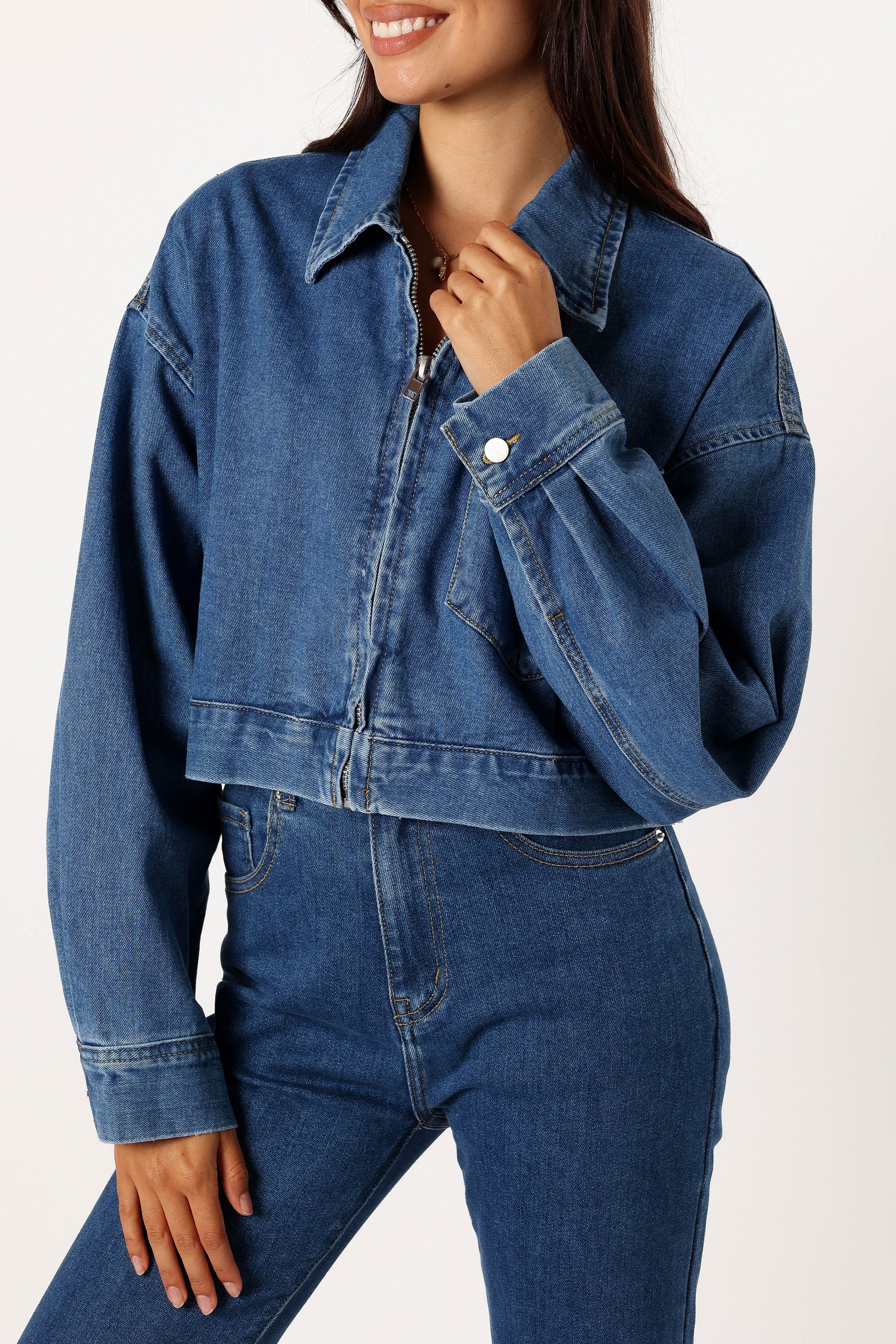 OUTERWEAR @Mariam Crop Denim Jacket - Denim