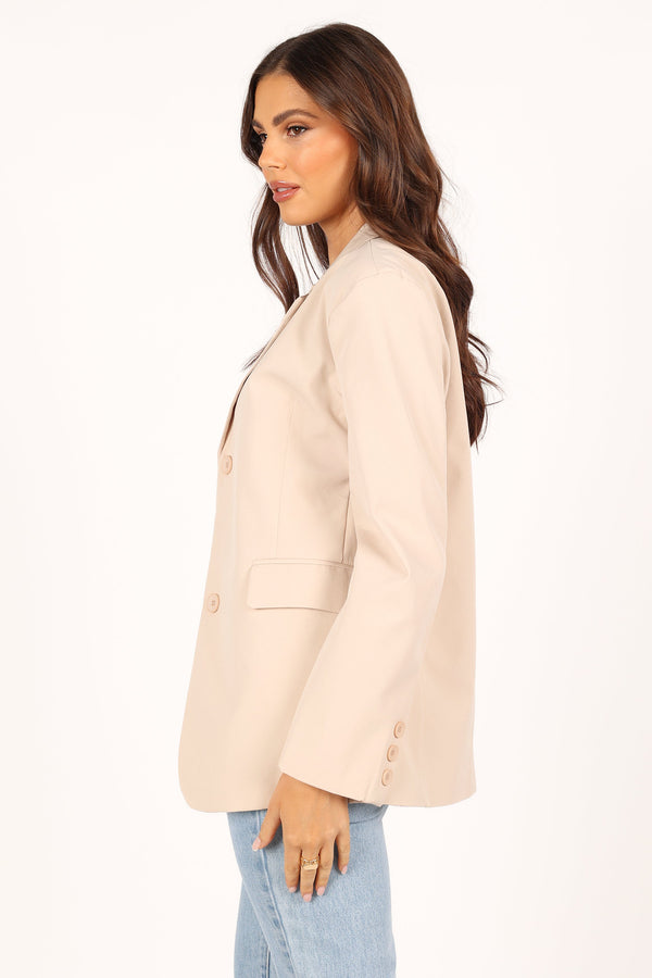 Outerwear @Myla Blazer - Cream