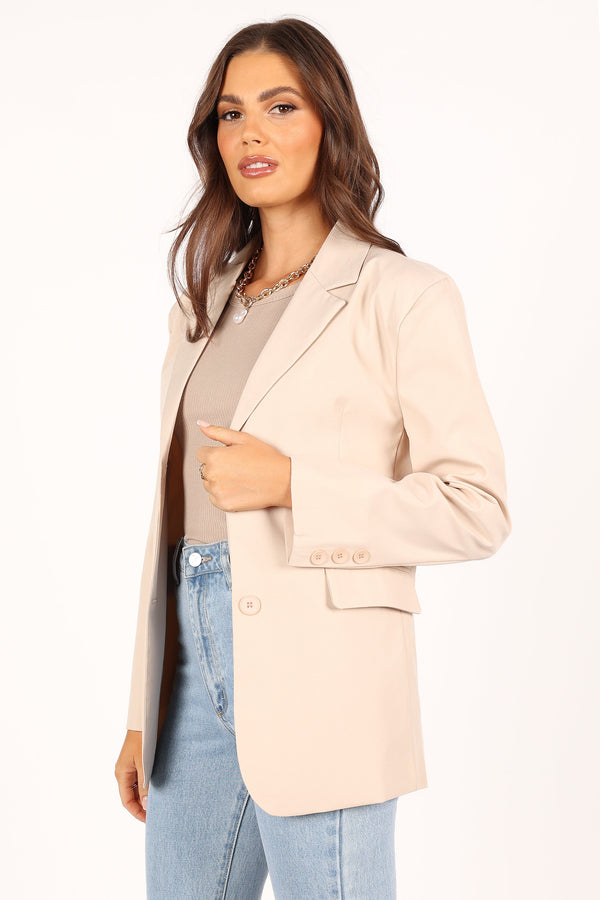 Outerwear @Myla Blazer - Cream