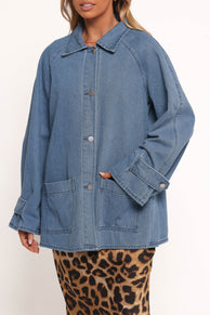 OUTERWEAR Novan Oversized Shacket - Denim
