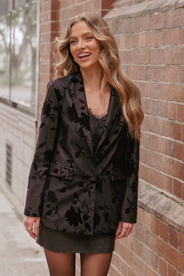 OUTERWEAR Ollie Burnout Blazer - Black Velvet