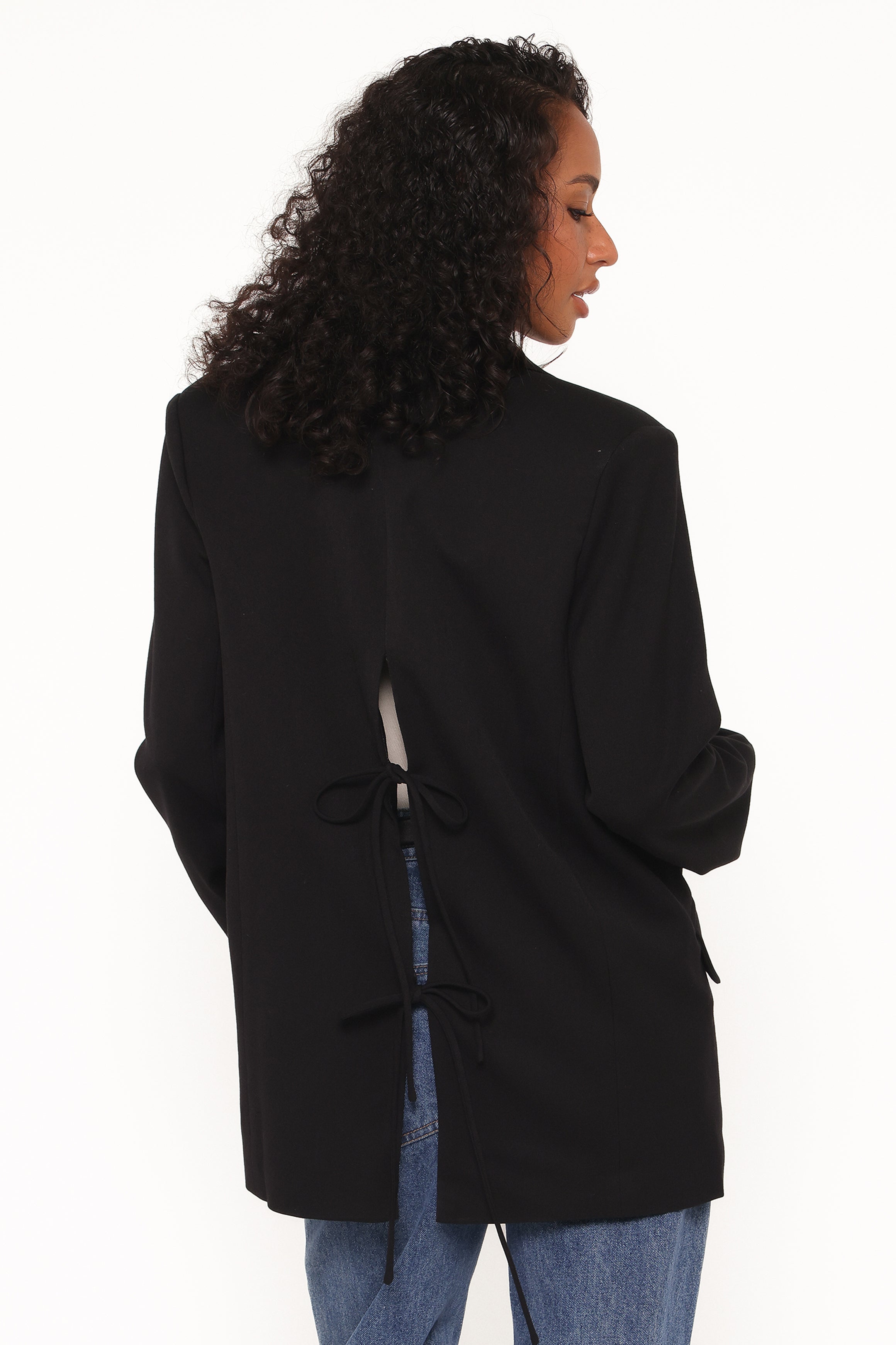 OUTERWEAR Tove Tie Back Blazer - Black