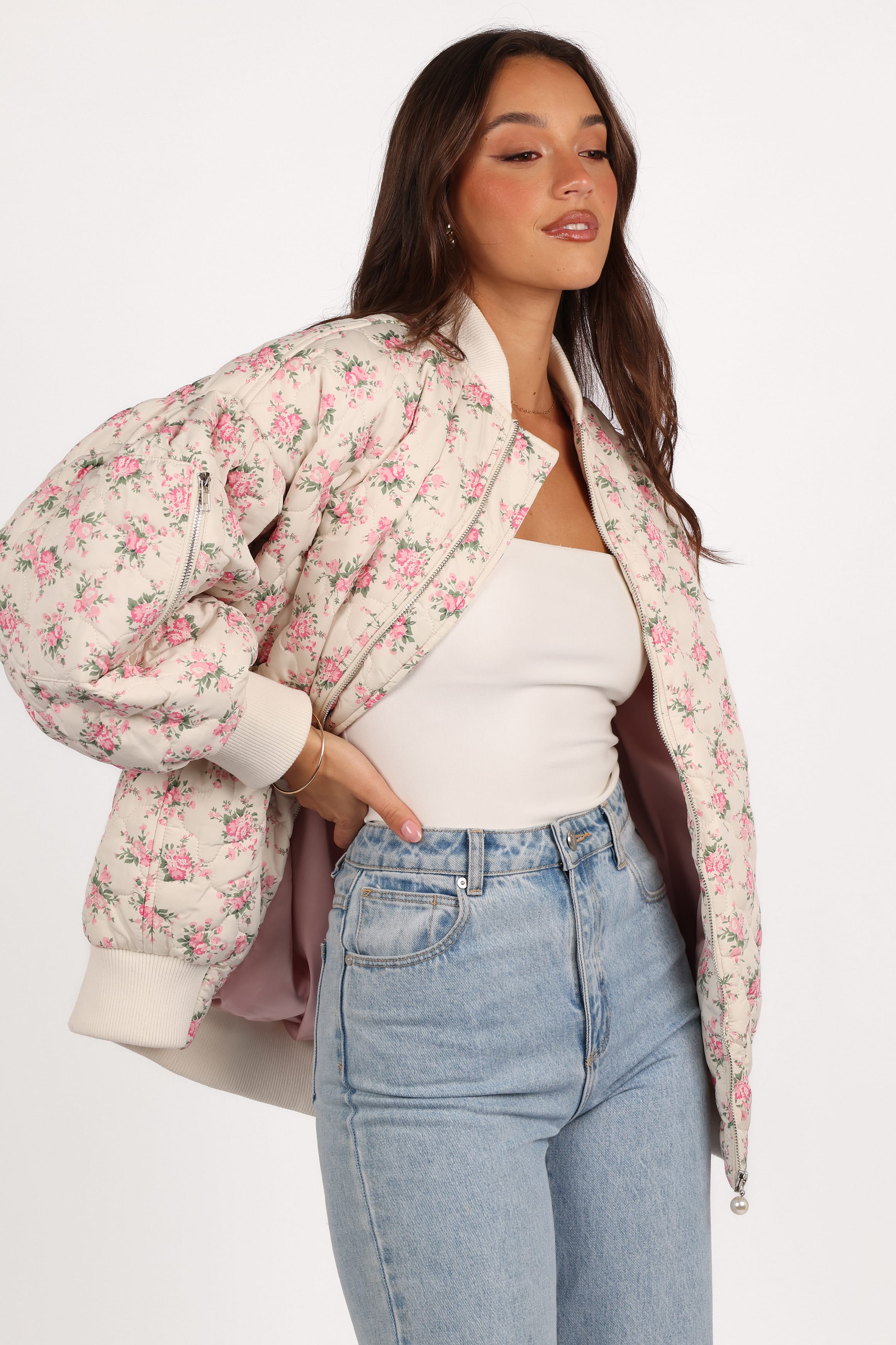 OUTERWEAR Yasmine Quilted Flower Jacket - Off White