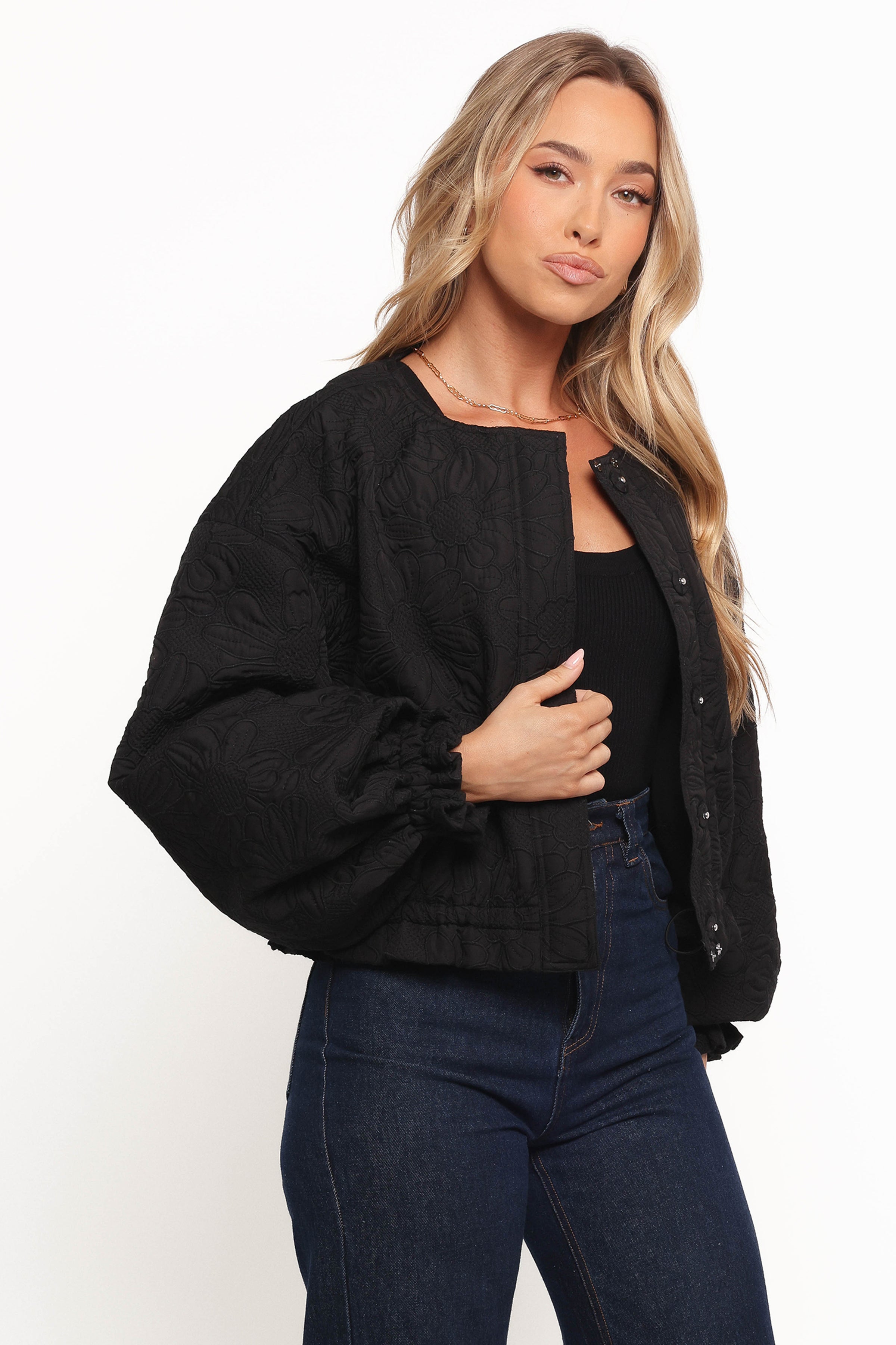 OUTERWEAR Yuki Tonal Embroidered Flower Jacket - Black