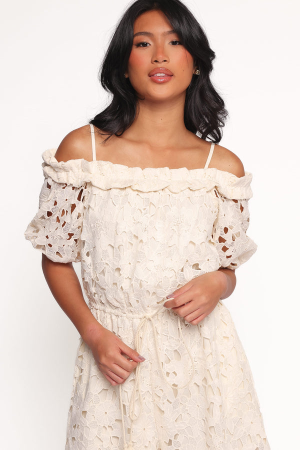 PLAYSUITS @Athina Lace Romper - White