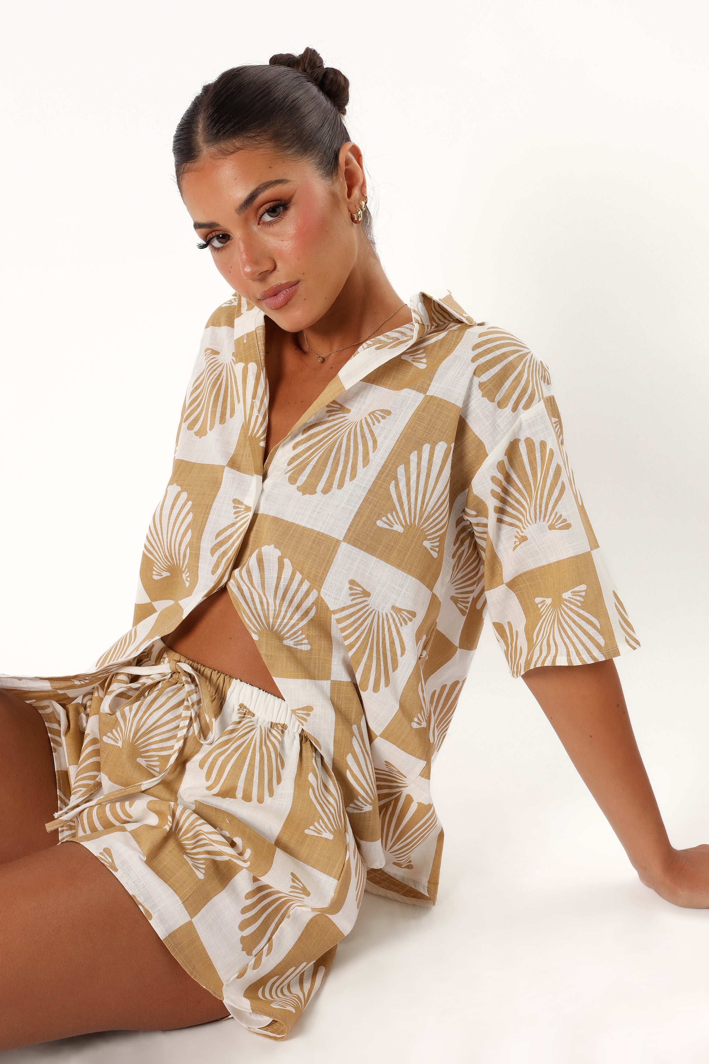 SETS @Harvey Short Set - Tan