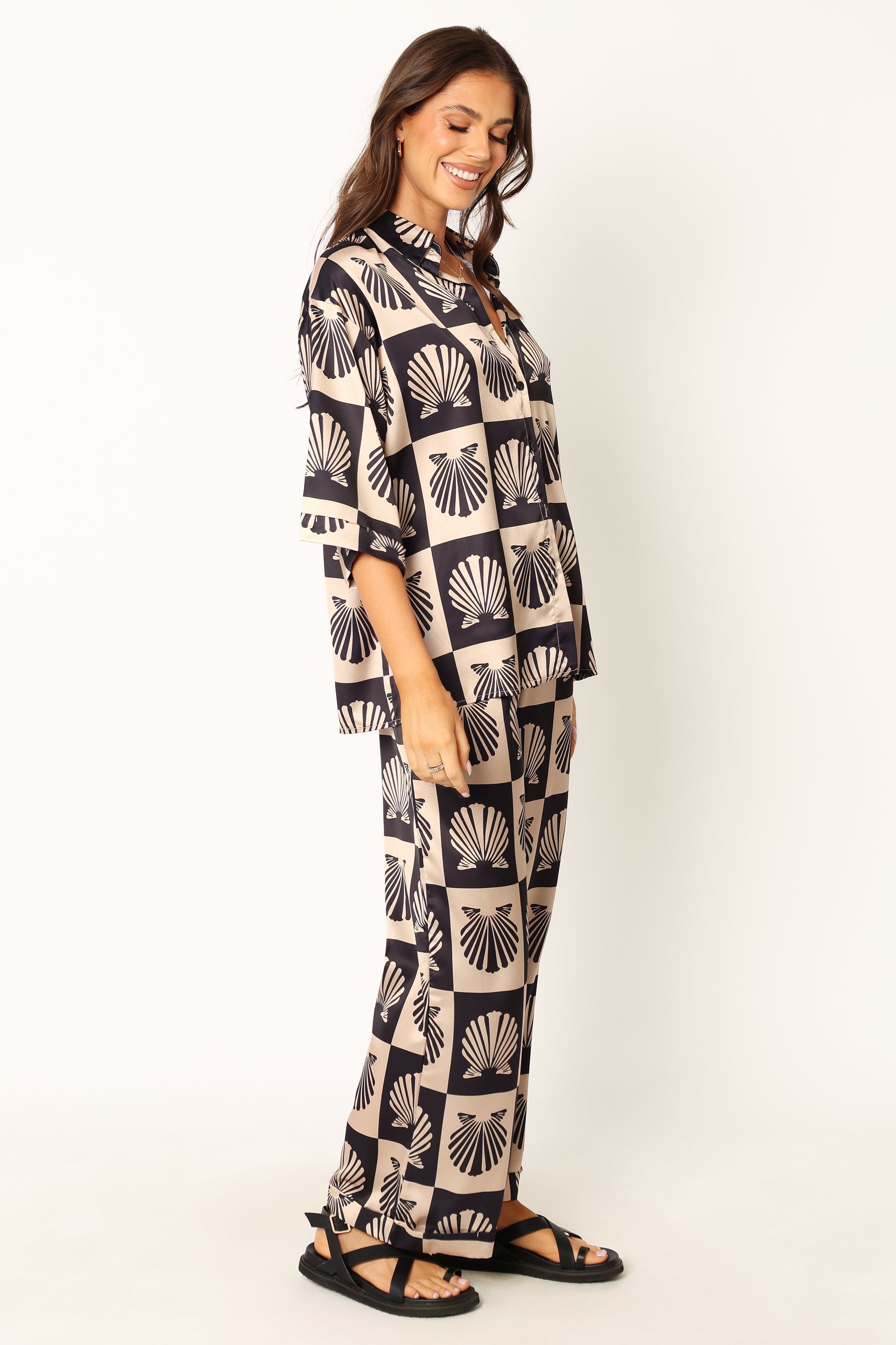 SETS @Oceania Pant Set - Black