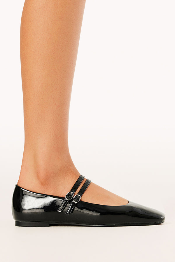 SHOES Finnegan Flats - Black Patent
