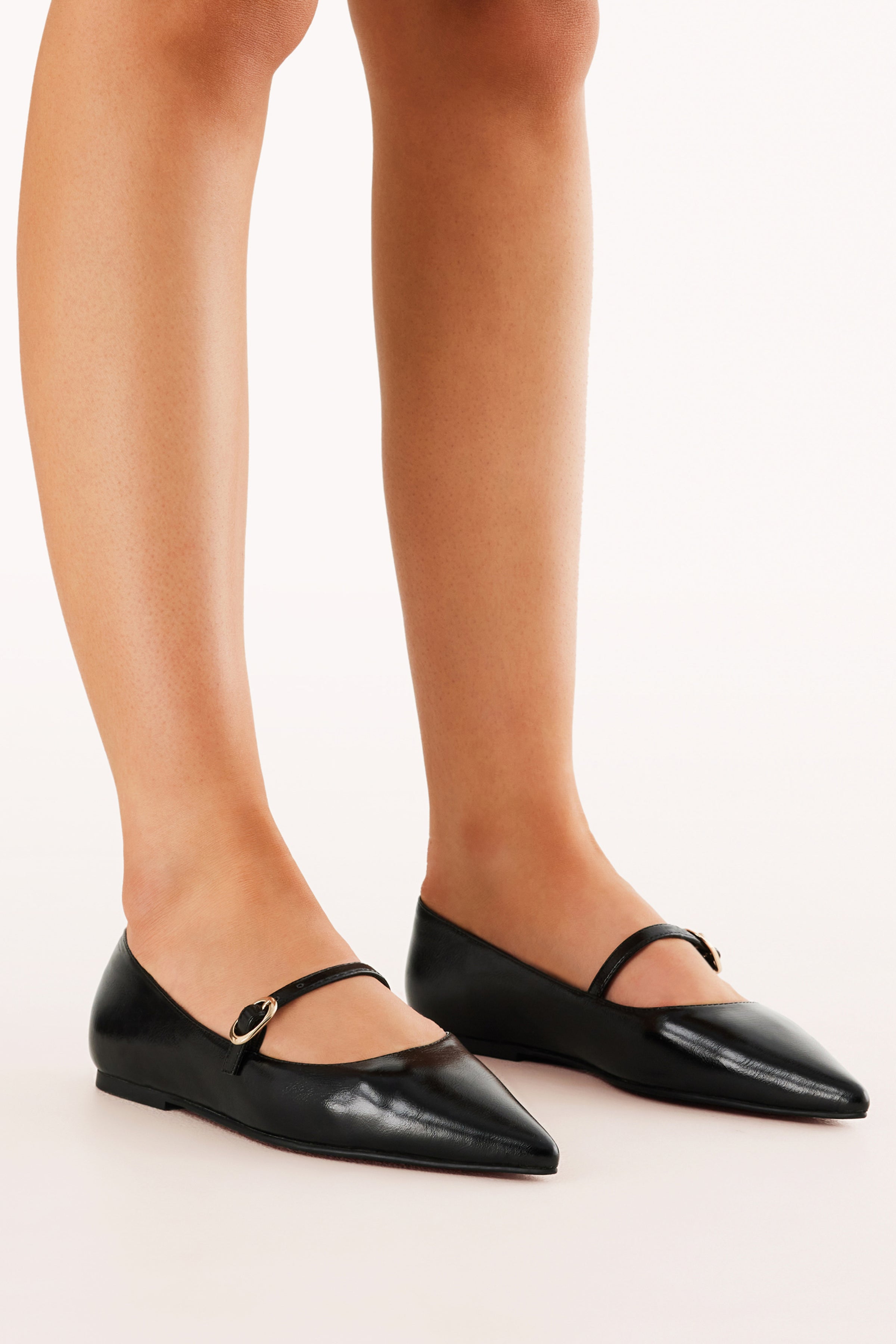 SHOES Harriette Flats - Black