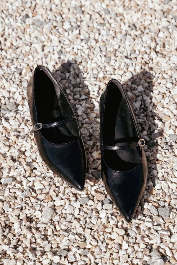 SHOES Harriette Flats - Black