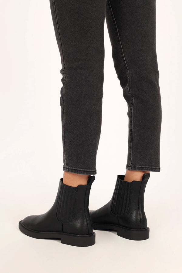 SHOES @Hasting Ankle Boot - Black