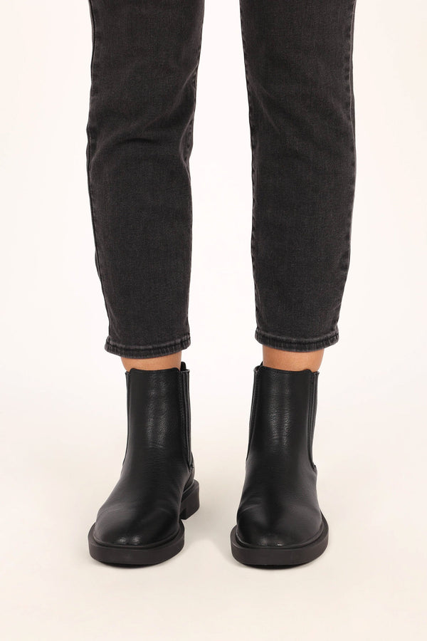 SHOES @Hasting Ankle Boot - Black